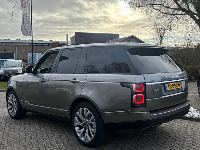 Land Rover Range Rover view 9