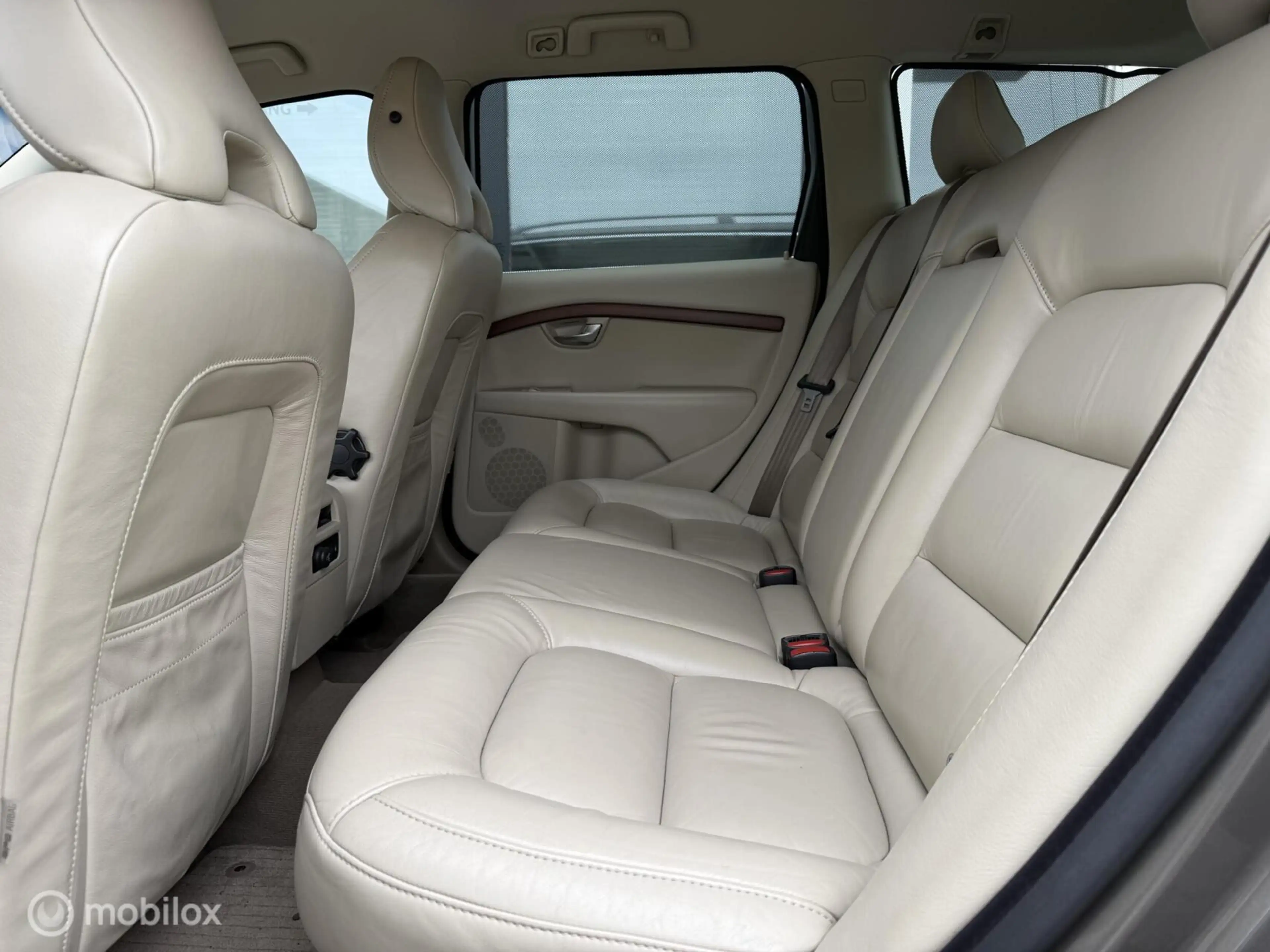 Volvo V70 3.0 T6 AWD Summum / ORIGINEEL NL / Premium Audio — photo 8