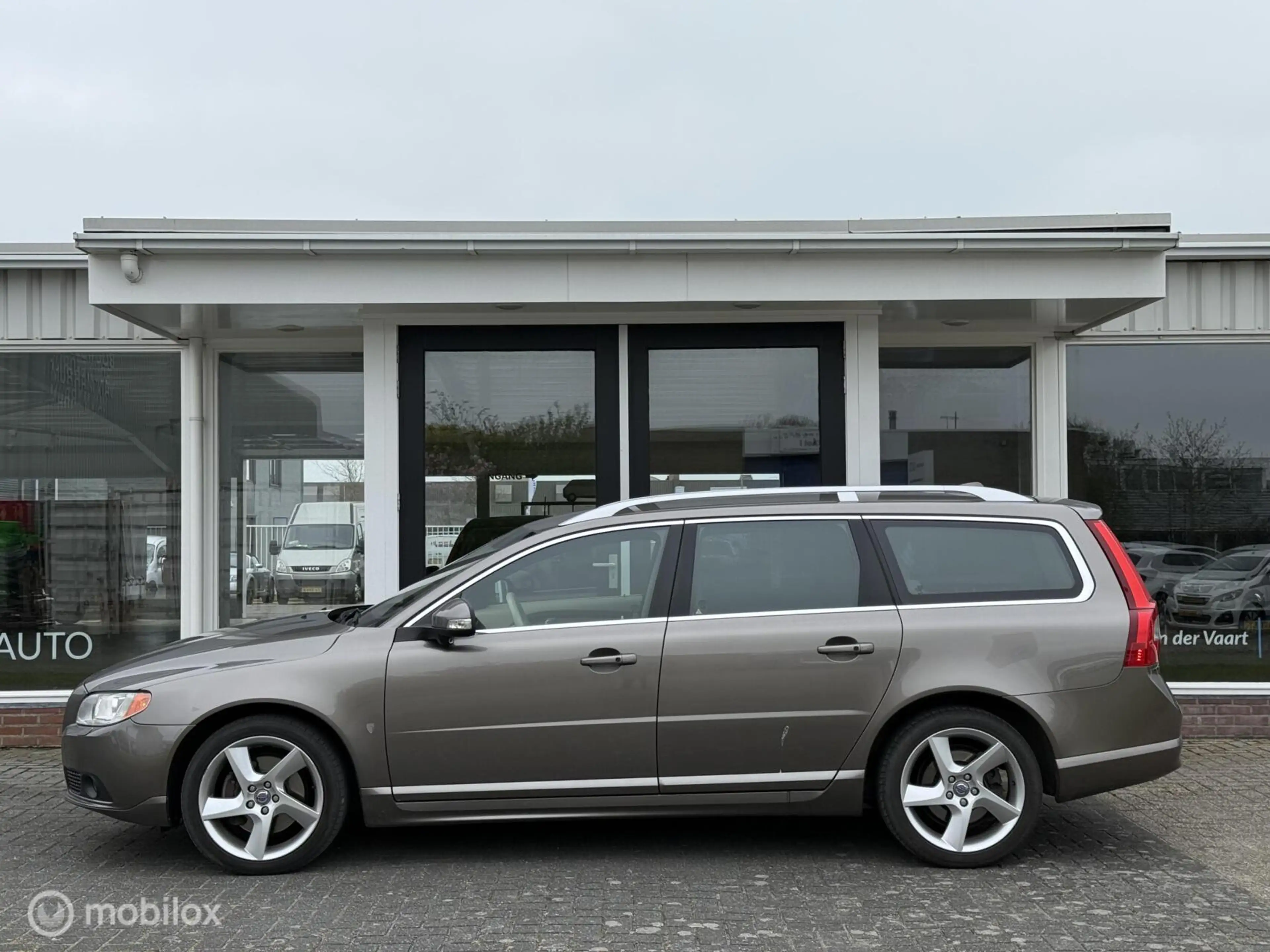 Volvo V70 3.0 T6 AWD Summum / ORIGINEEL NL / Premium Audio — photo 4