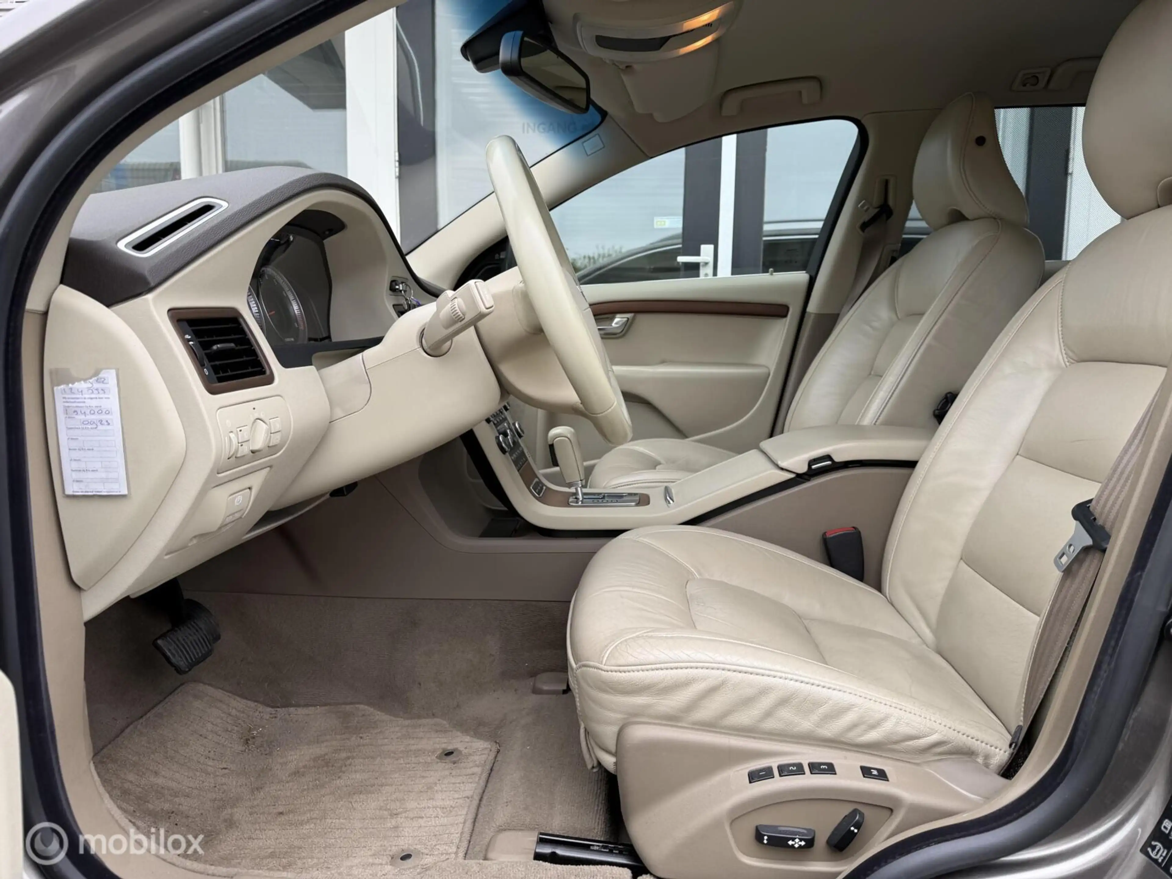 Volvo V70 3.0 T6 AWD Summum / ORIGINEEL NL / Premium Audio — photo 7