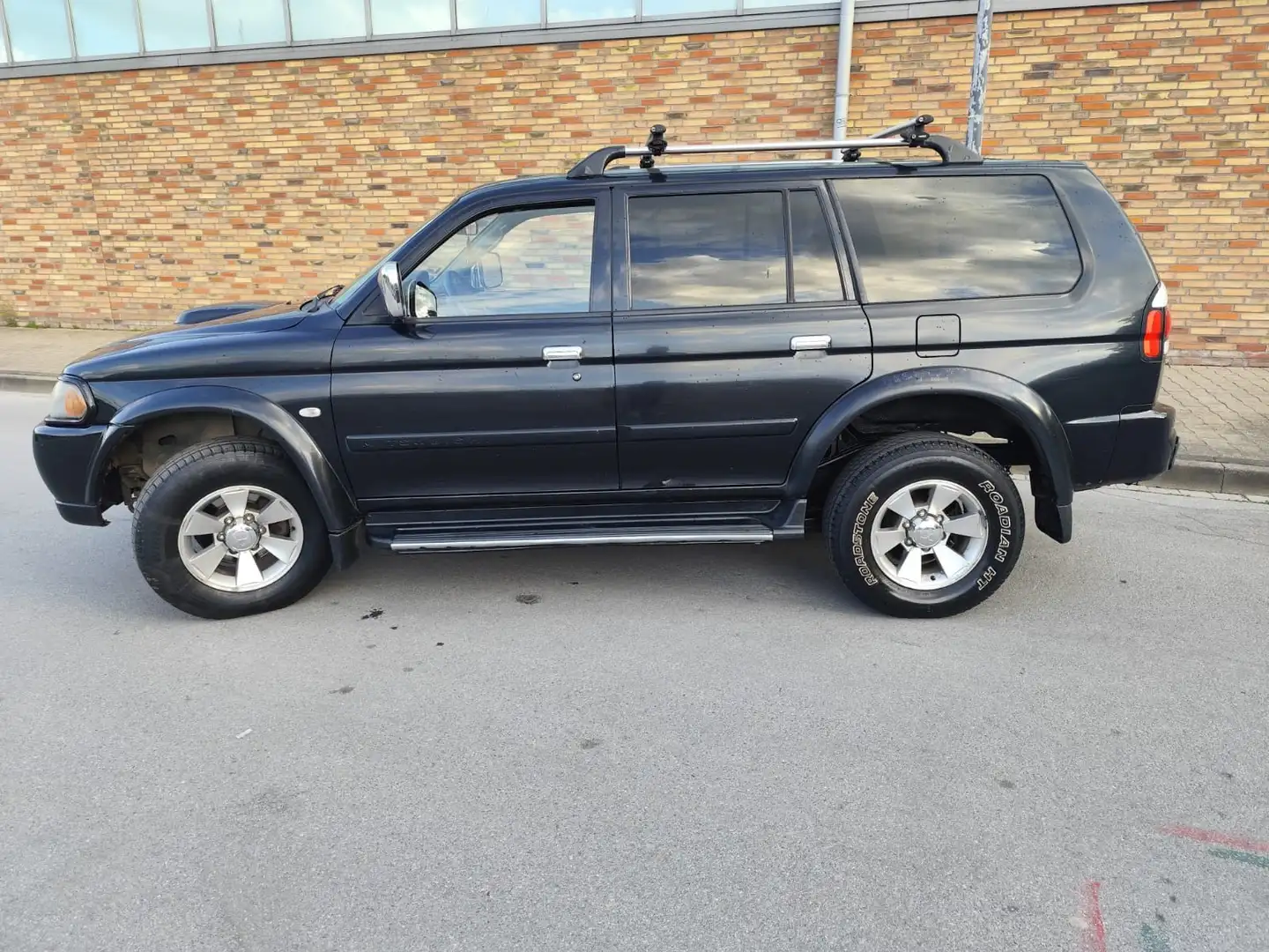 Mitsubishi Pajero Sport 2.5 TD+ Intense Blau - 2