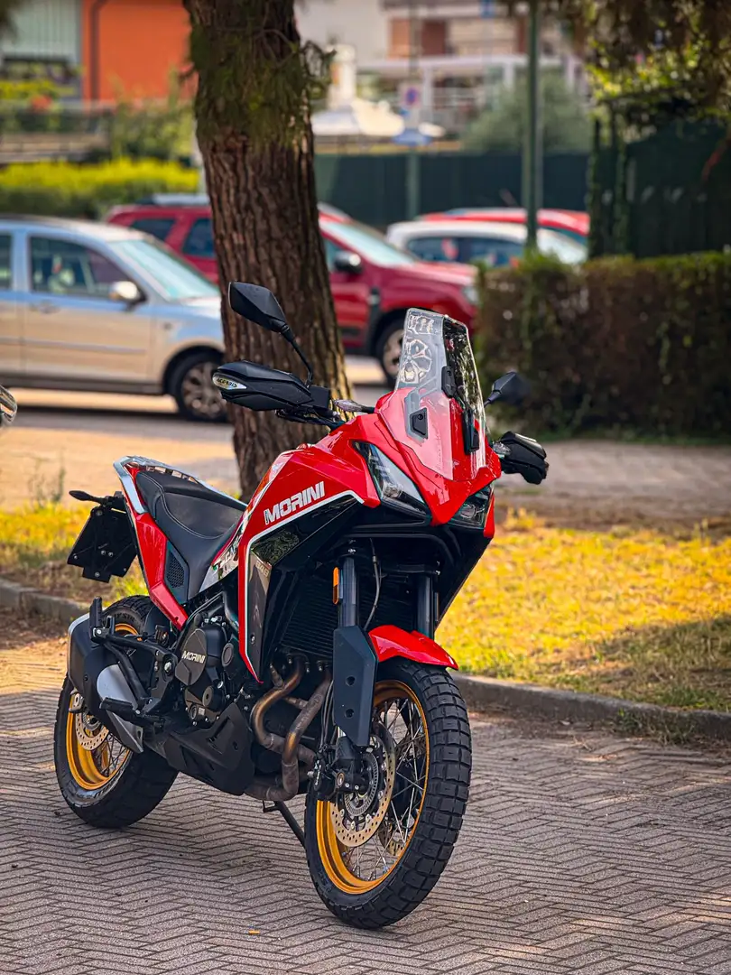 Moto Morini X-Cape Gold editiin Roşu - 2