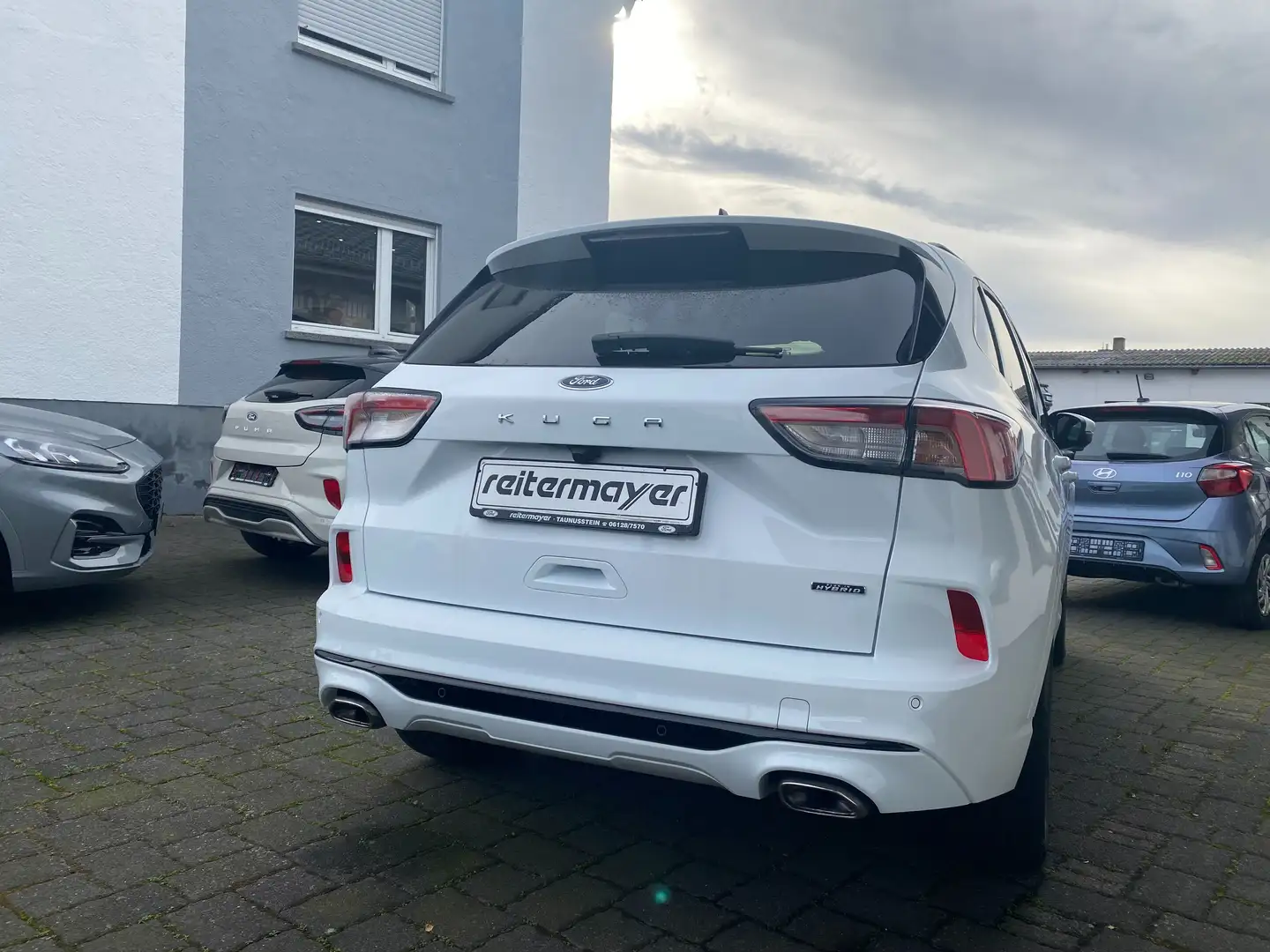 Ford Kuga Plug-In Hybrid ST-Line AHK schwenkbar Weiß - 2