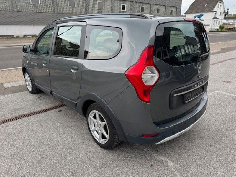 Dacia Lodgy Stepway 7 Sitzplätze — photo 3