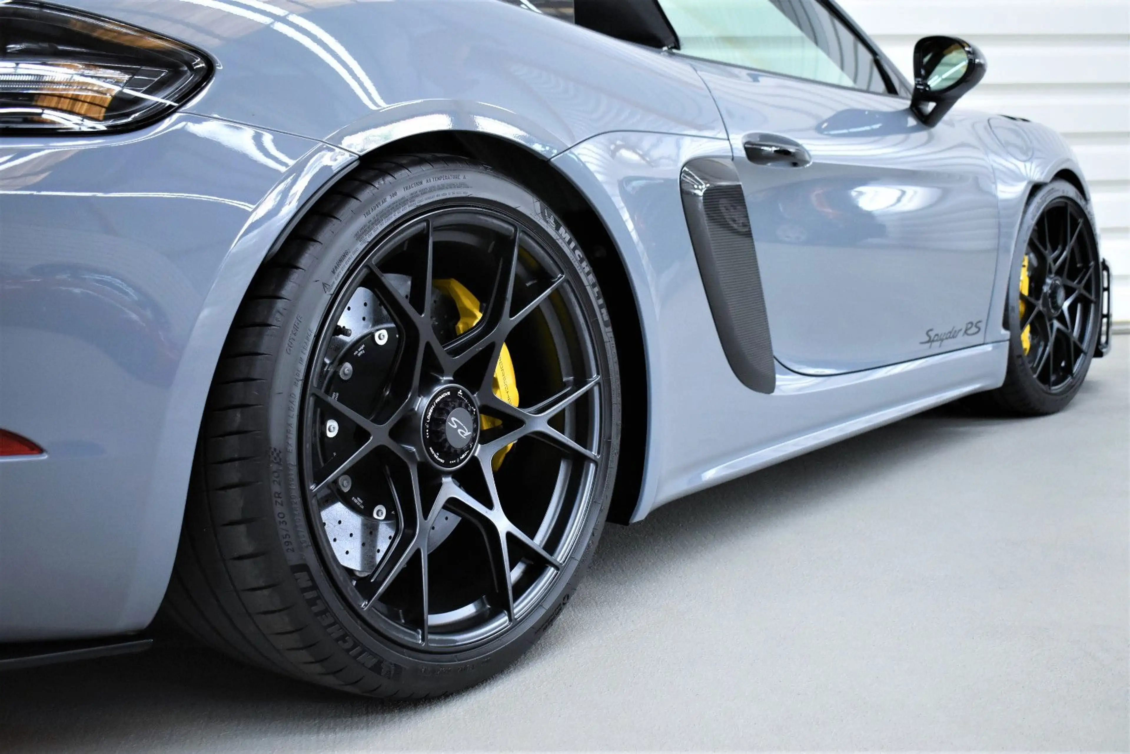 Porsche Boxster 718 Boxster Spyder RS+Weissach+Keramik+BOSE — photo 9
