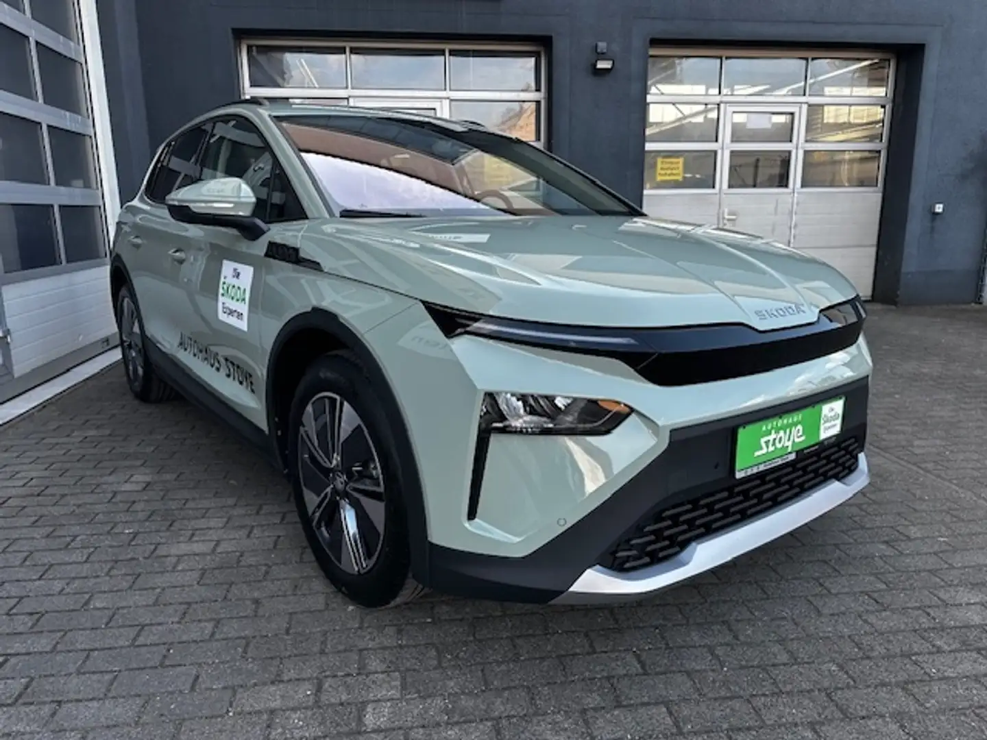 Skoda Elroq 50 AHK;NAV;ACC;SHZ;PDC;CARPLAY;KESSY;BFS Zielony - 2