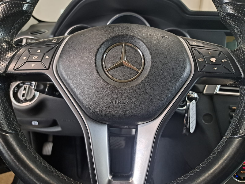 Mercedes-Benz C 180 Prestige Avantgarde Edition C + STOELVERWARMING !! — photo 8
