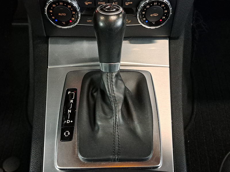 Mercedes-Benz C 180 Prestige Avantgarde Edition C + STOELVERWARMING !! — photo 13