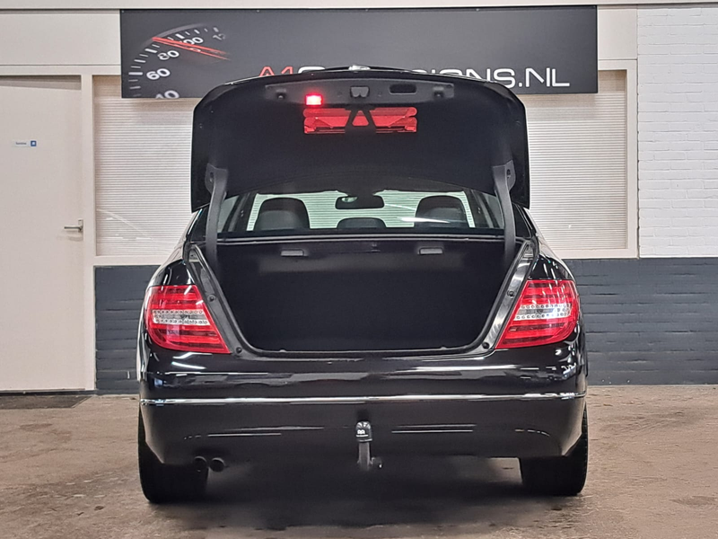 Mercedes-Benz C 180 Prestige Avantgarde Edition C + STOELVERWARMING !! — photo 24