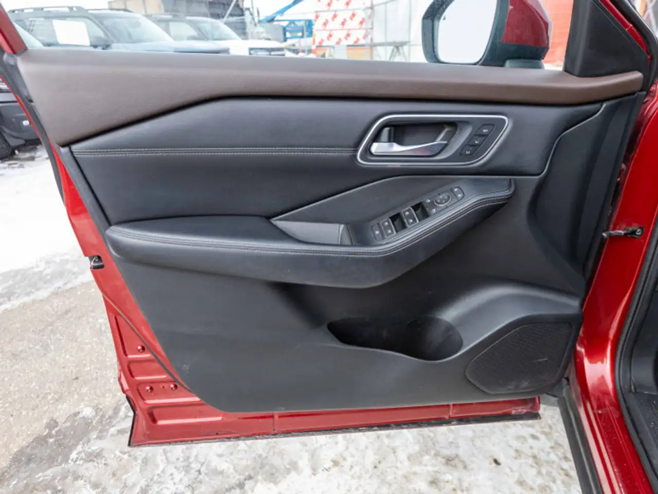 Nissan Rogue снимка Nissan Rogue