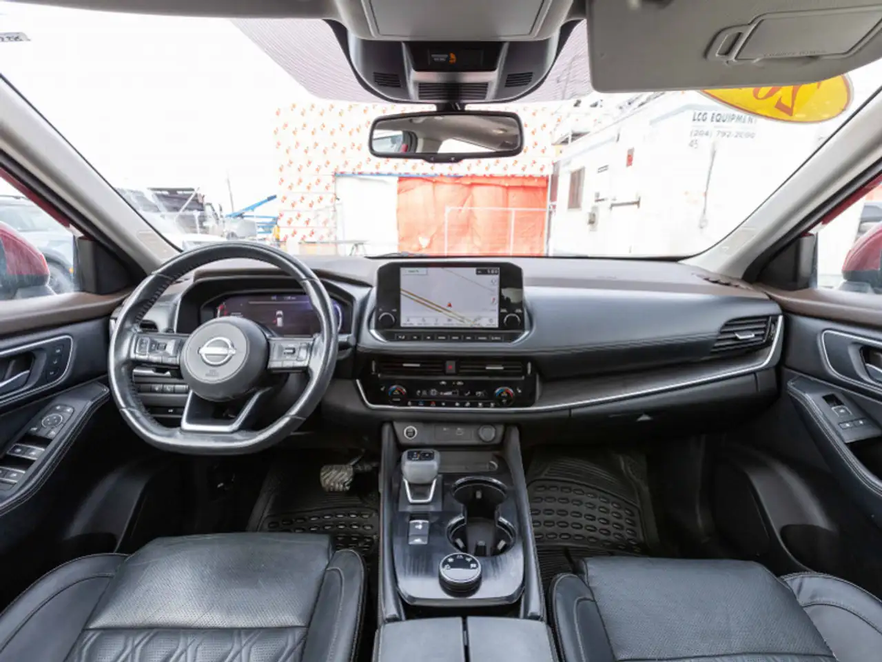 Nissan Rogue снимка Nissan Rogue