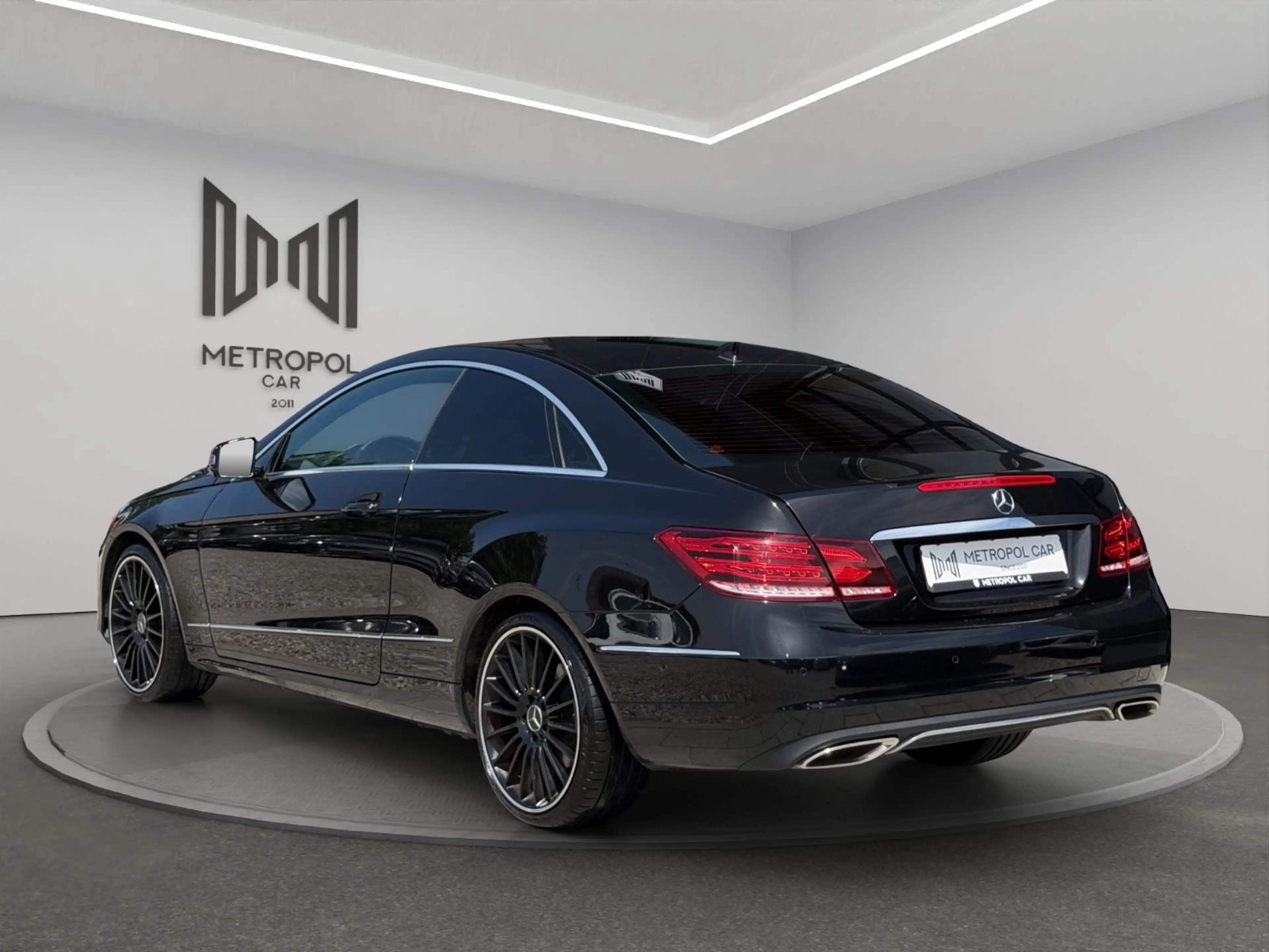 Mercedes-Benz E 200 Coupe *Garantie*Finanzierung* — photo 5