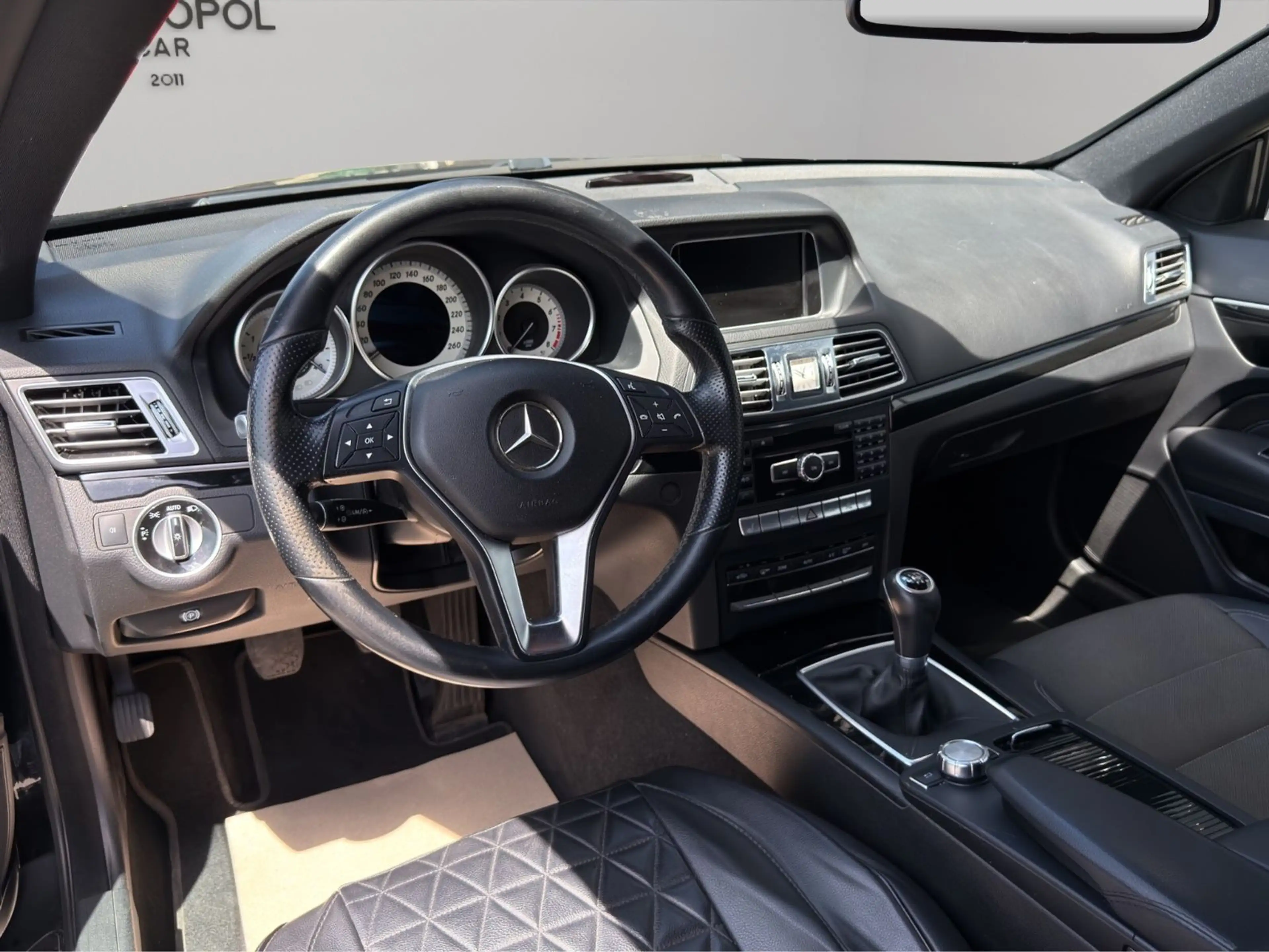 Mercedes-Benz E 200 Coupe *Garantie*Finanzierung* — photo 13
