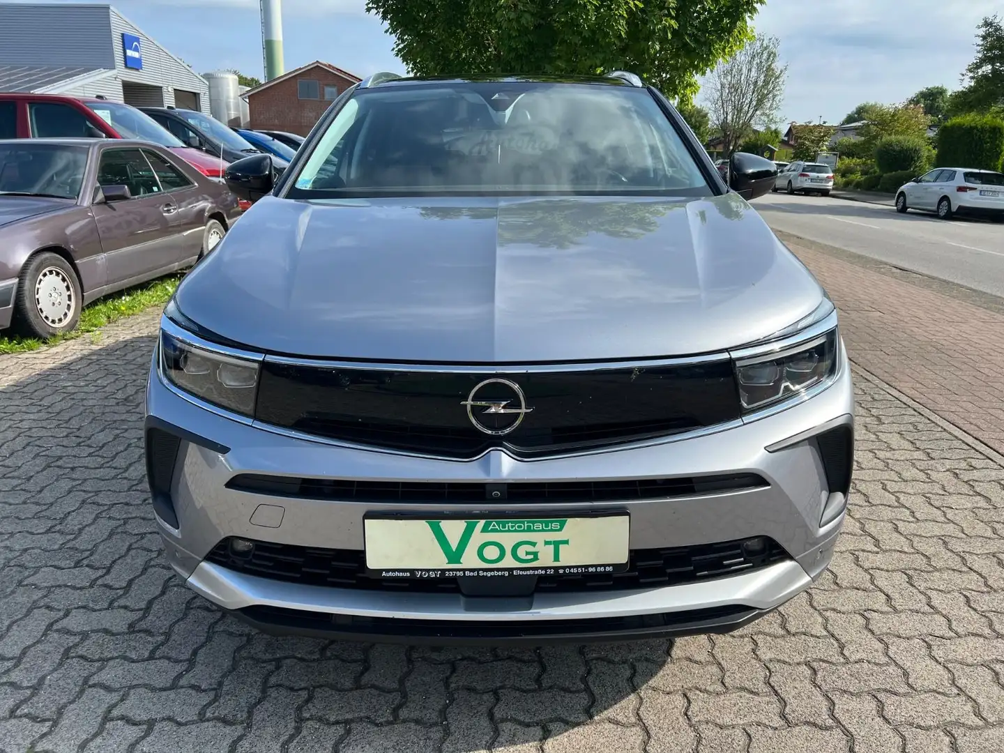 Opel Grandland X Grandland Ultimate 1.5 KAMERA/TEMP/SHZ/L-HZG Grau - 2
