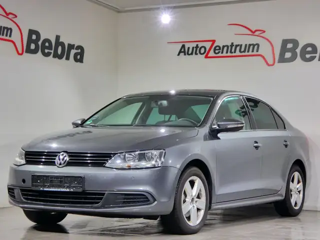 Volkswagen Jetta VI Comfortline Klima/SHZ/PDC/Tempomat/Alu