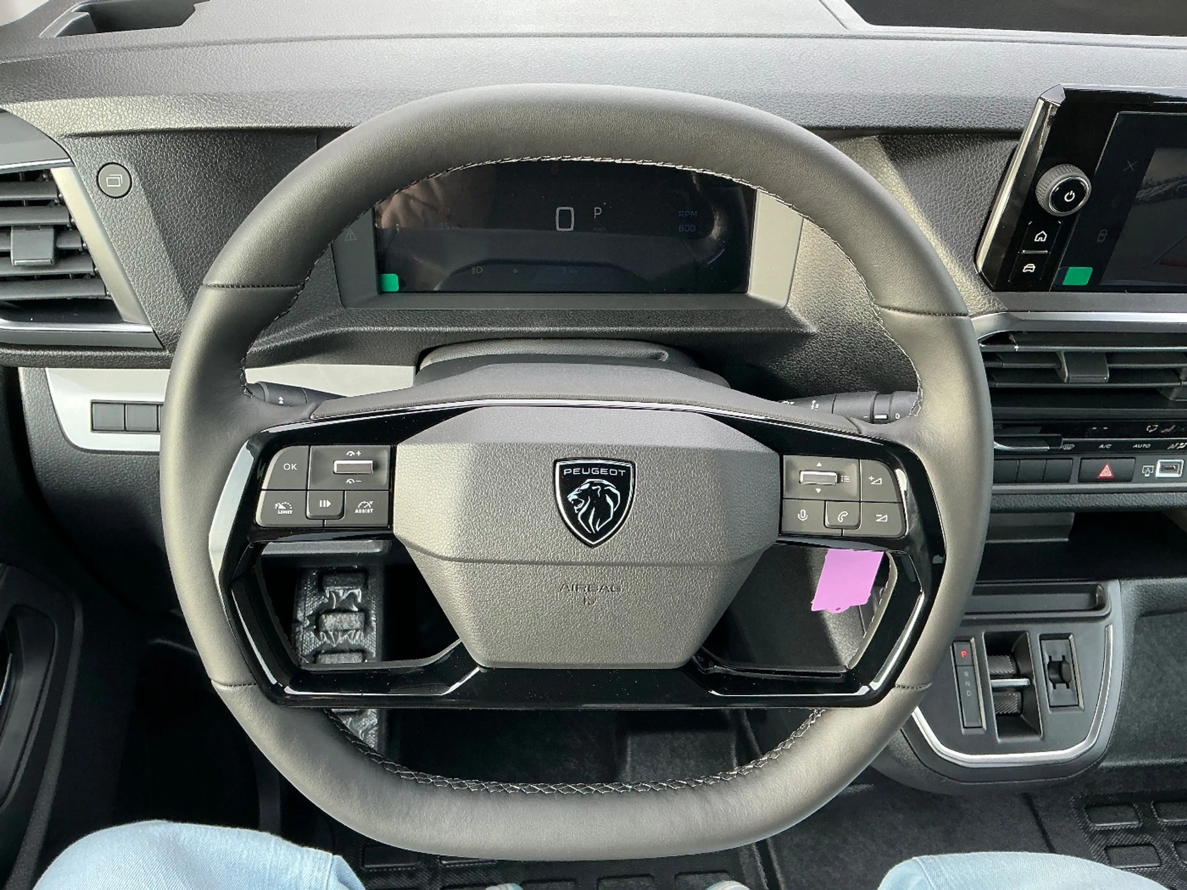 Peugeot Traveller 2.0 BlueHDi 180 L2 Active Klima Paket — photo 16