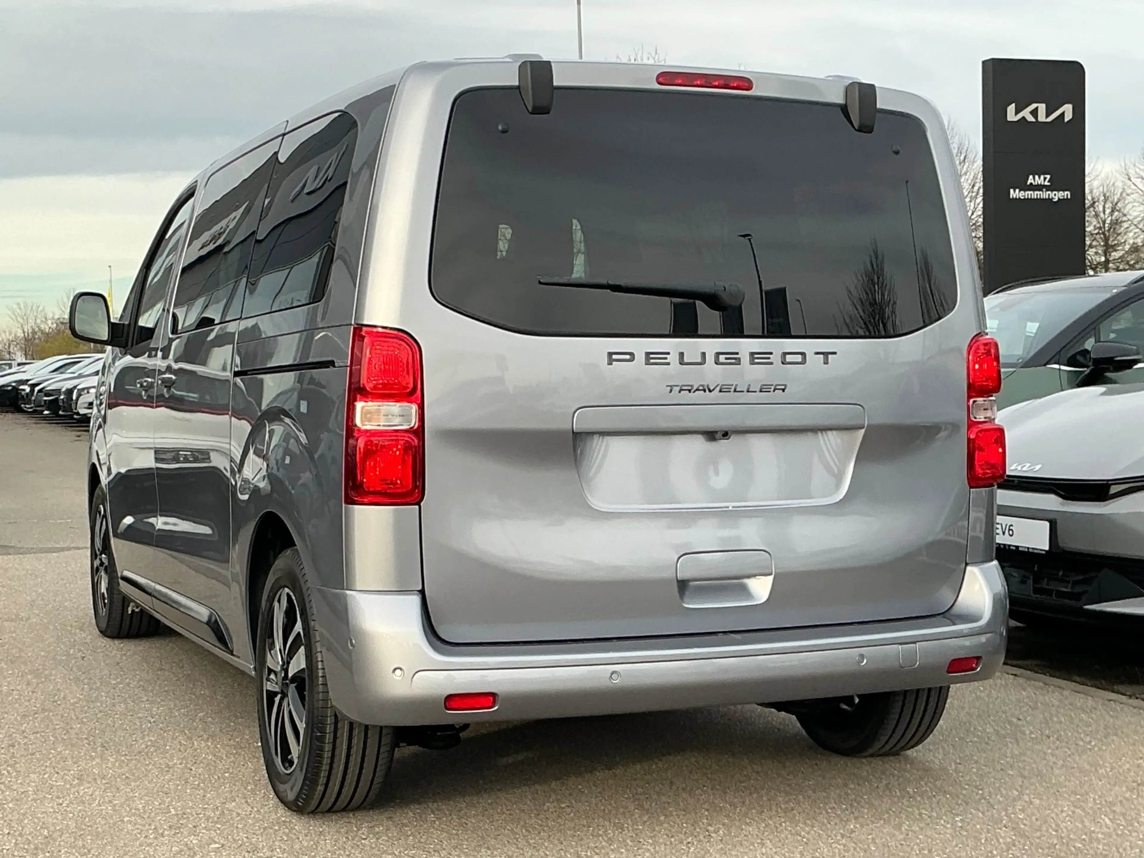 Peugeot Traveller 2.0 BlueHDi 180 L2 Active Klima Paket — photo 7