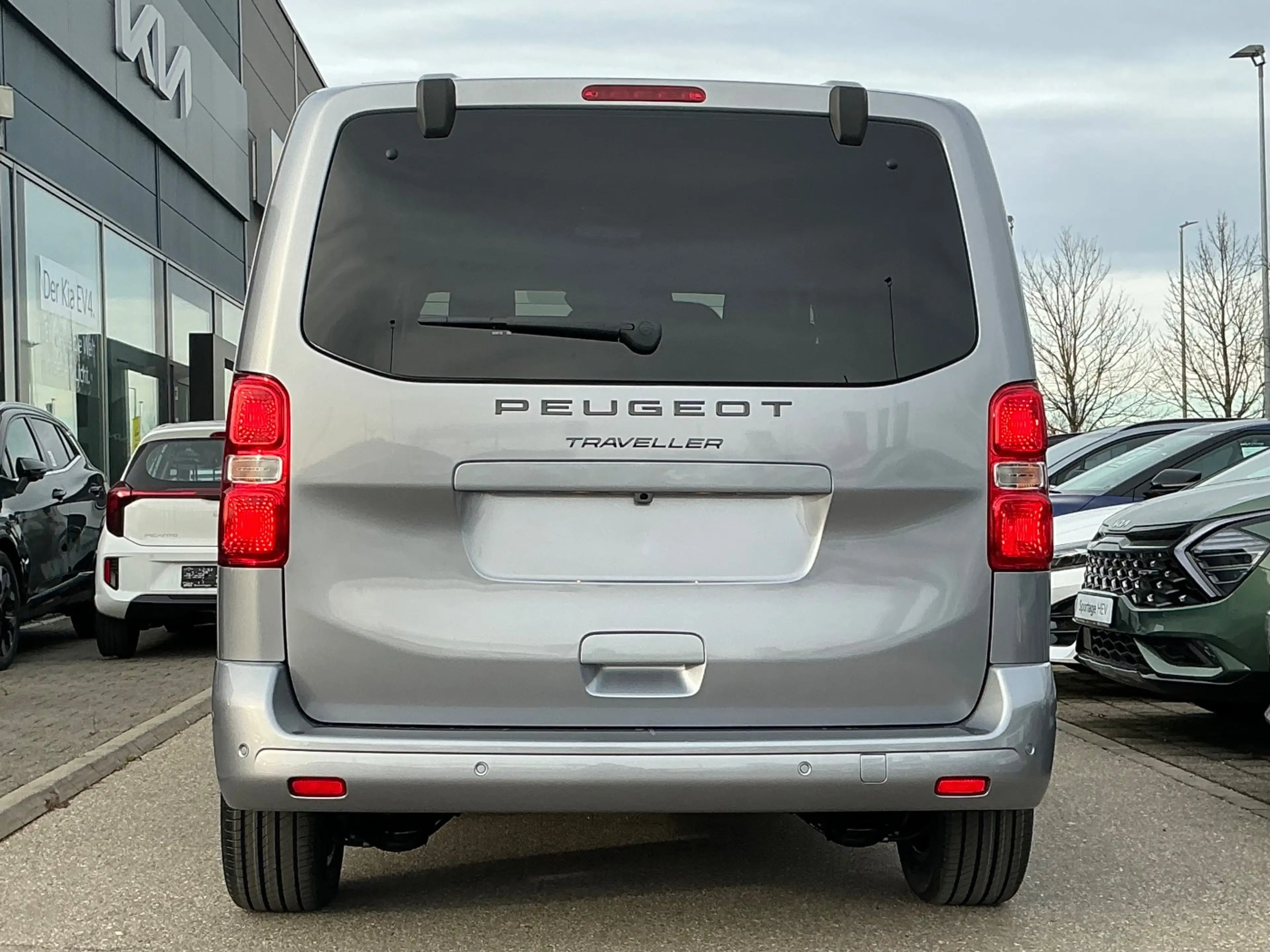 Peugeot Traveller 2.0 BlueHDi 180 L2 Active Klima Paket — photo 6