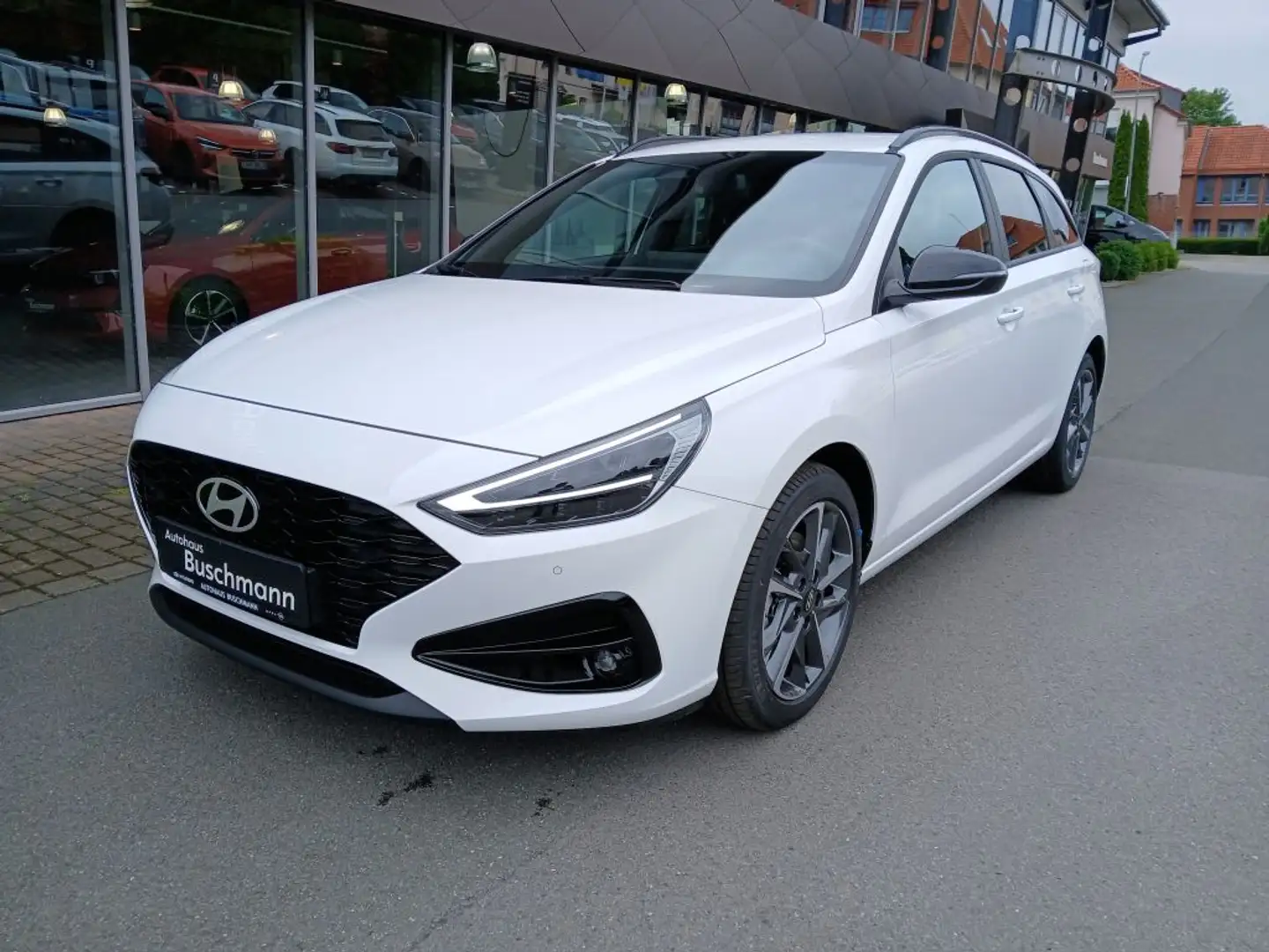 Hyundai i30 Kombi 1.0 T-GDI DCT Advantage Weiß - 1