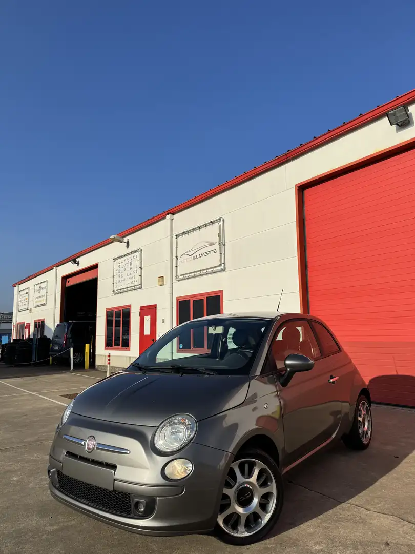 Fiat 500 2011 1.2i 119000km airco/usb/halfleder Gris - 1