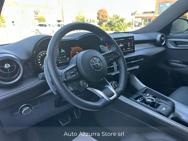 Alfa Romeo Tonale view 11