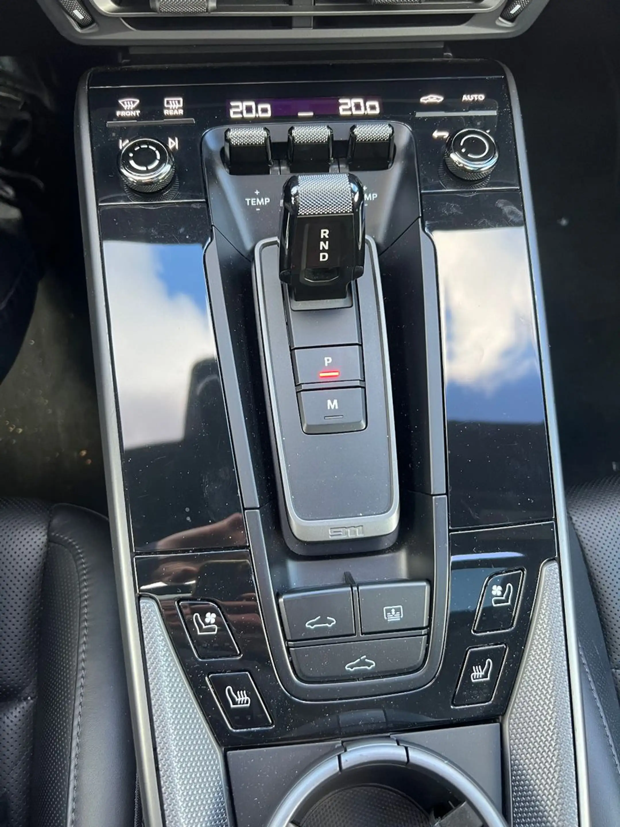 Porsche 911 Carrera S Approved Pano 360° Appro SHZ+B — photo 13