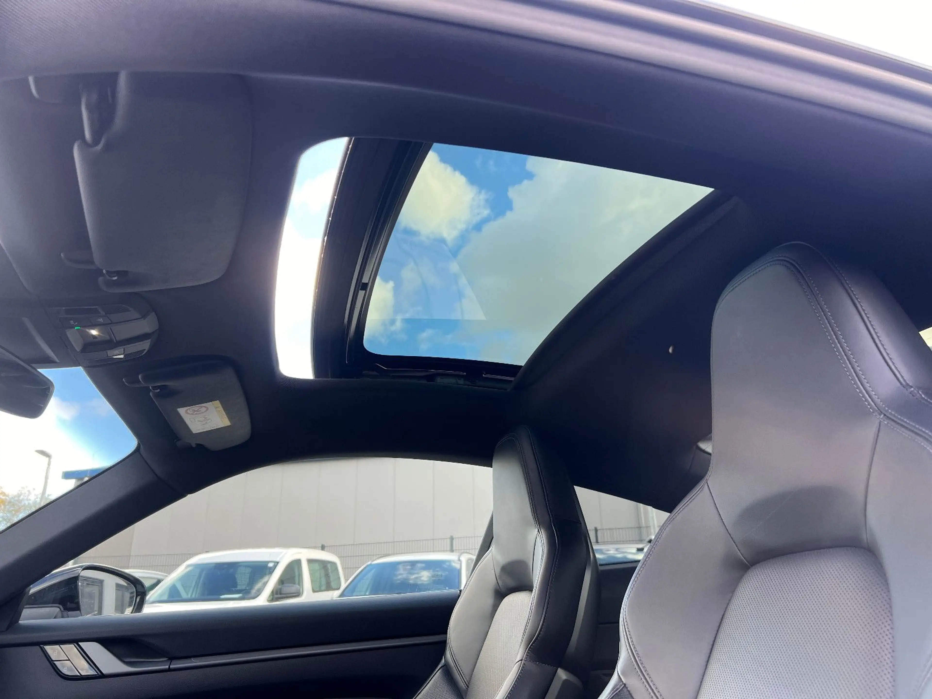Porsche 911 Carrera S Approved Pano 360° Appro SHZ+B — photo 11