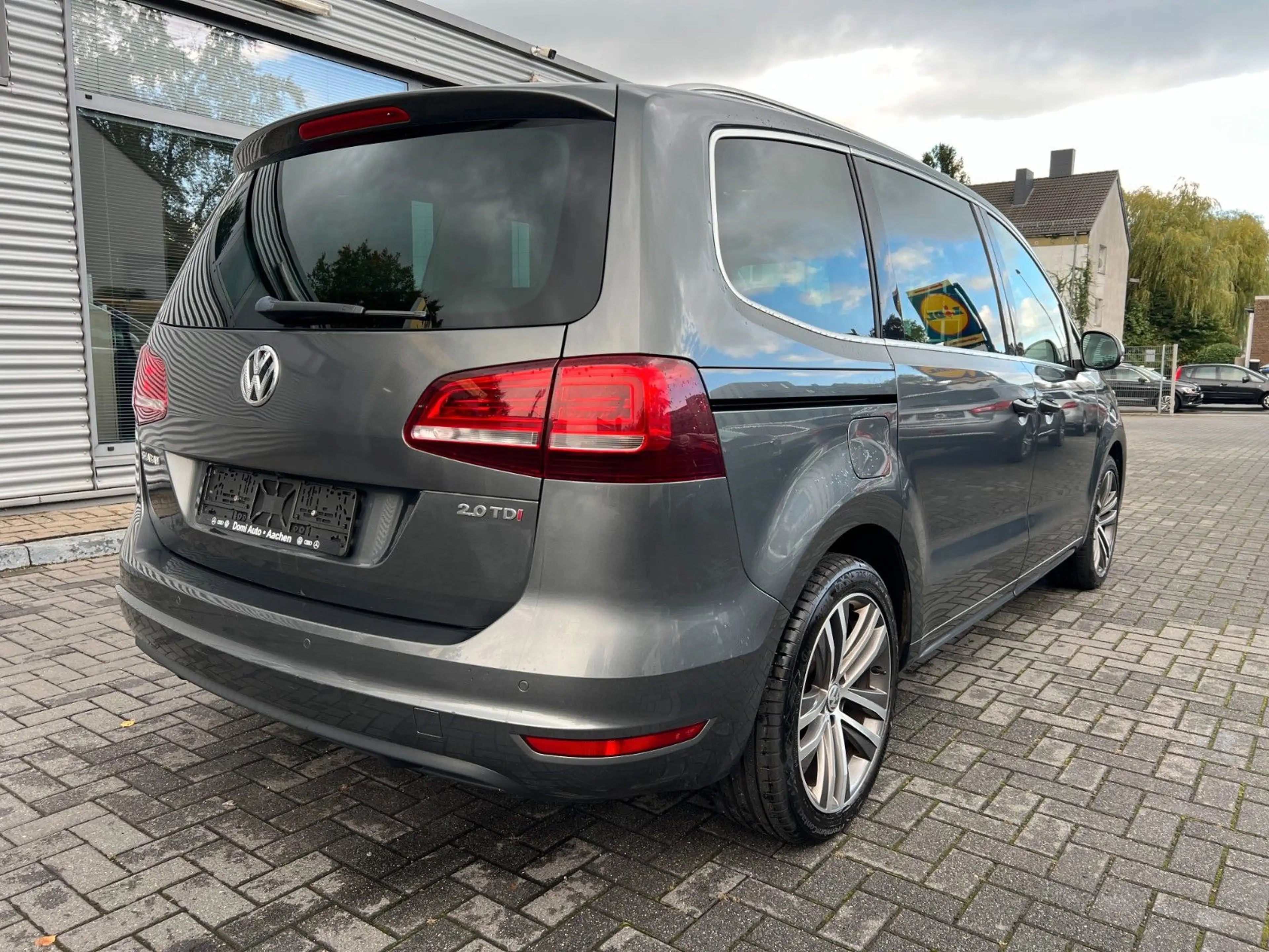 Volkswagen Sharan Highline/ 7 Sitzer/Leder/Kamera — photo 8
