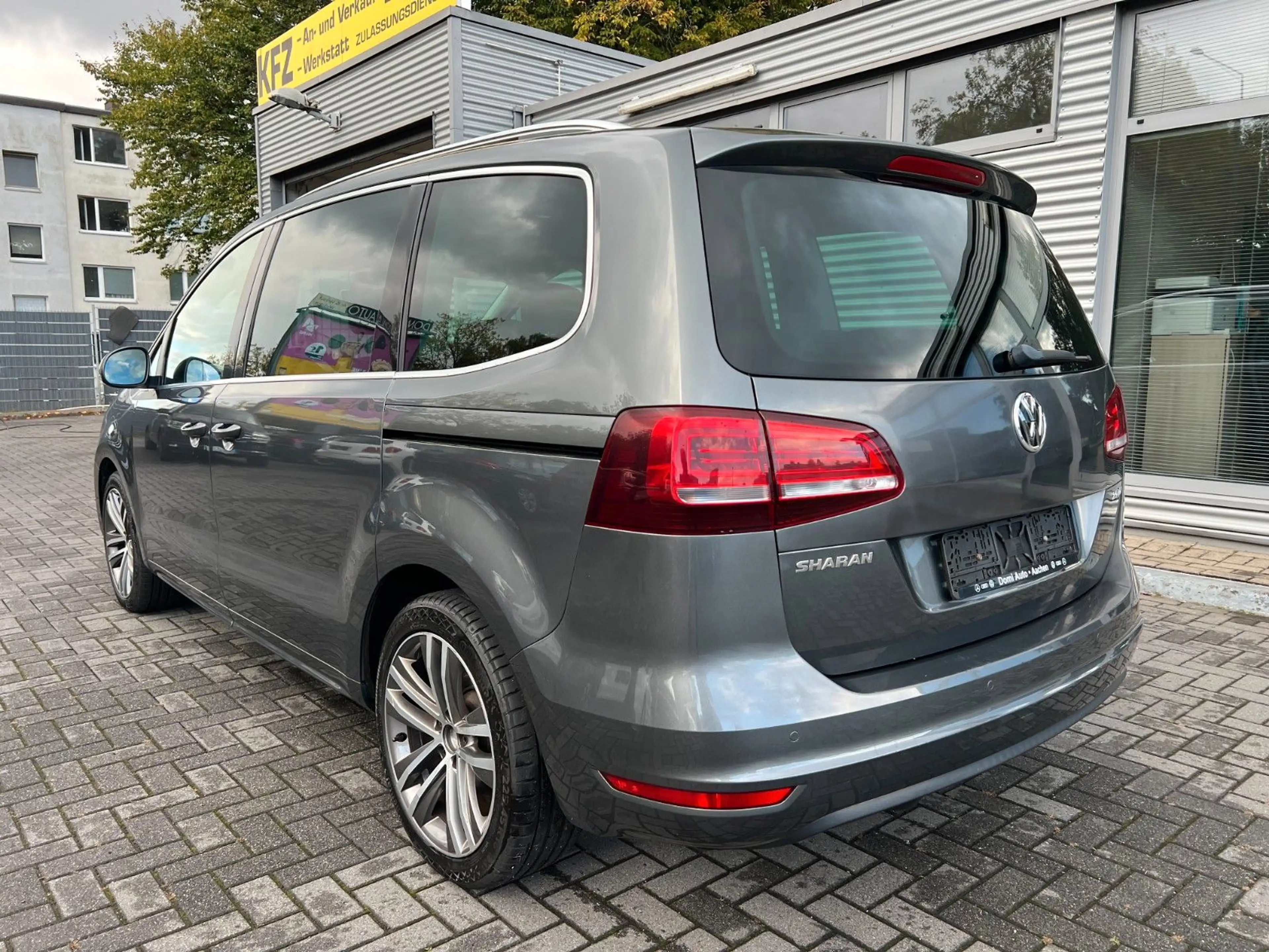 Volkswagen Sharan Highline/ 7 Sitzer/Leder/Kamera — photo 6