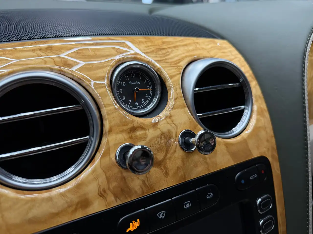Bentley Flying Spur fotografie Bentley Flying Spur
