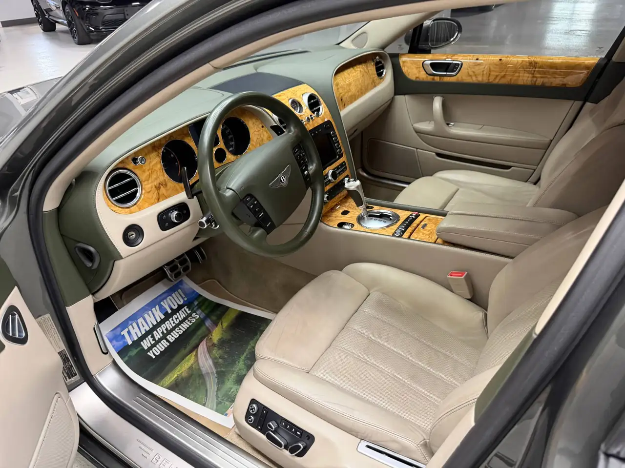 Bentley Flying Spur fotografie Bentley Flying Spur