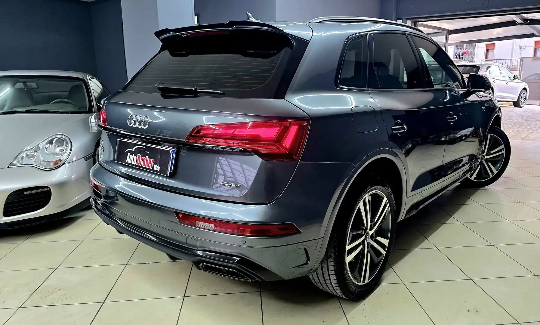 Audi Q5 40 TDI 204cv MHEV S-LINE PLUS QUATTRO-UFFICIALE Grigio - 2