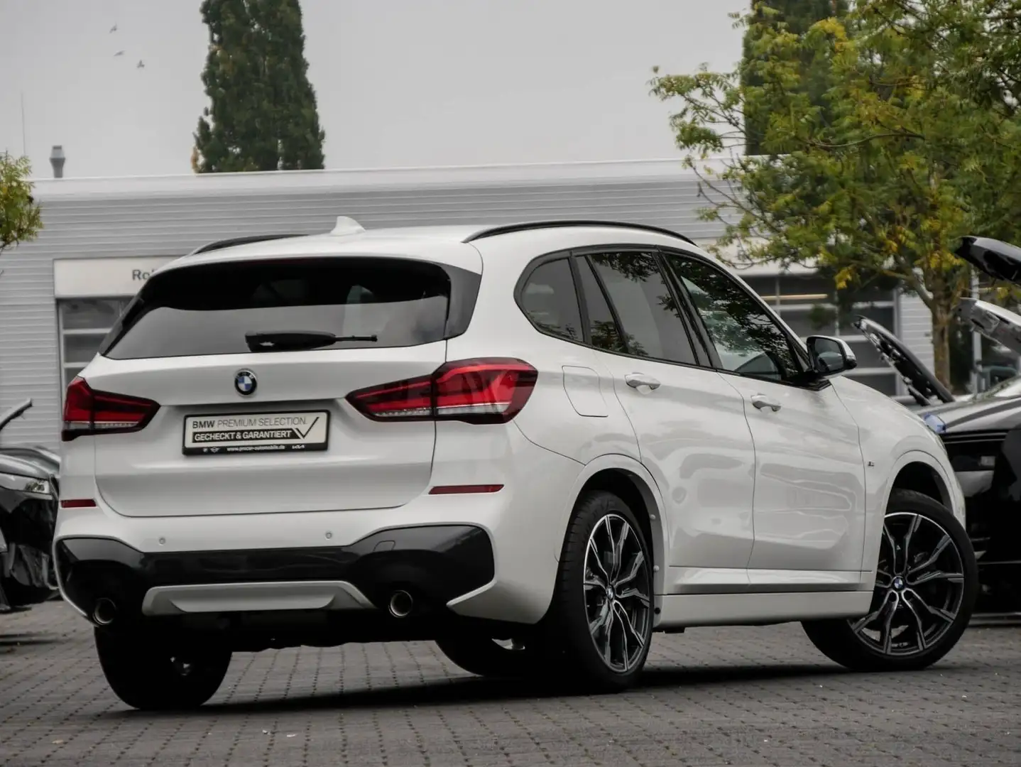 BMW X1 xDrive25d M Sport HUD NAVI LED Sound Syst. Wit - 2