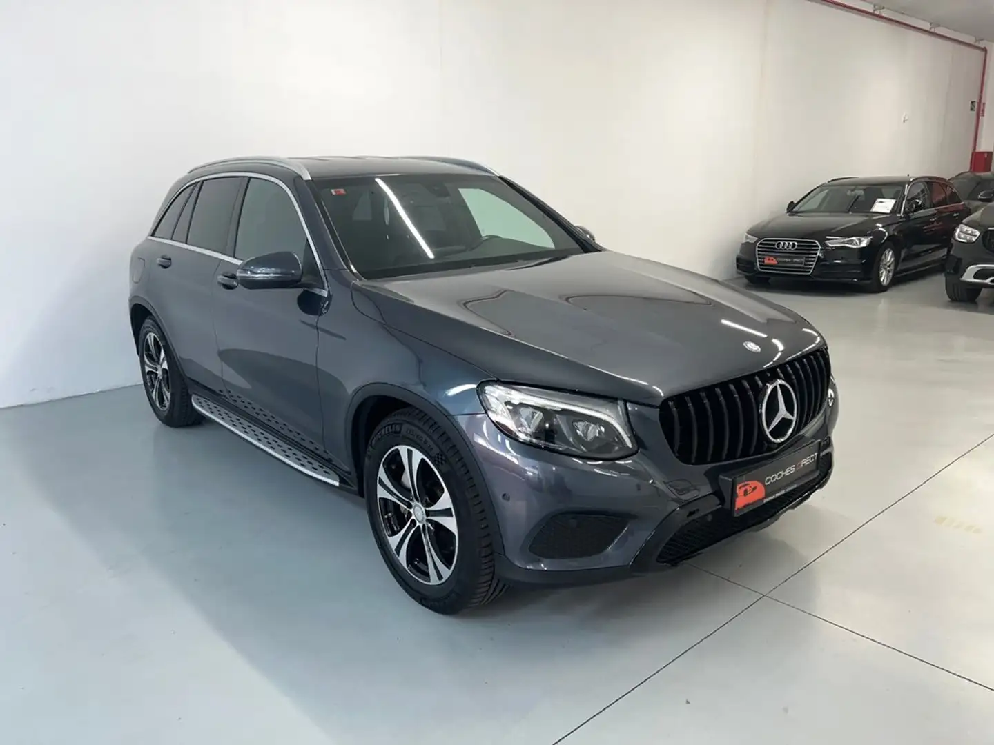 Mercedes-Benz GLC 220 d 4MATIC AMG Line Negro - 2