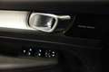 Volvo XC40 D4 Momentum AWD Geartronic *Leder*Navi*Kamera*AHV* Schwarz - thumbnail 15
