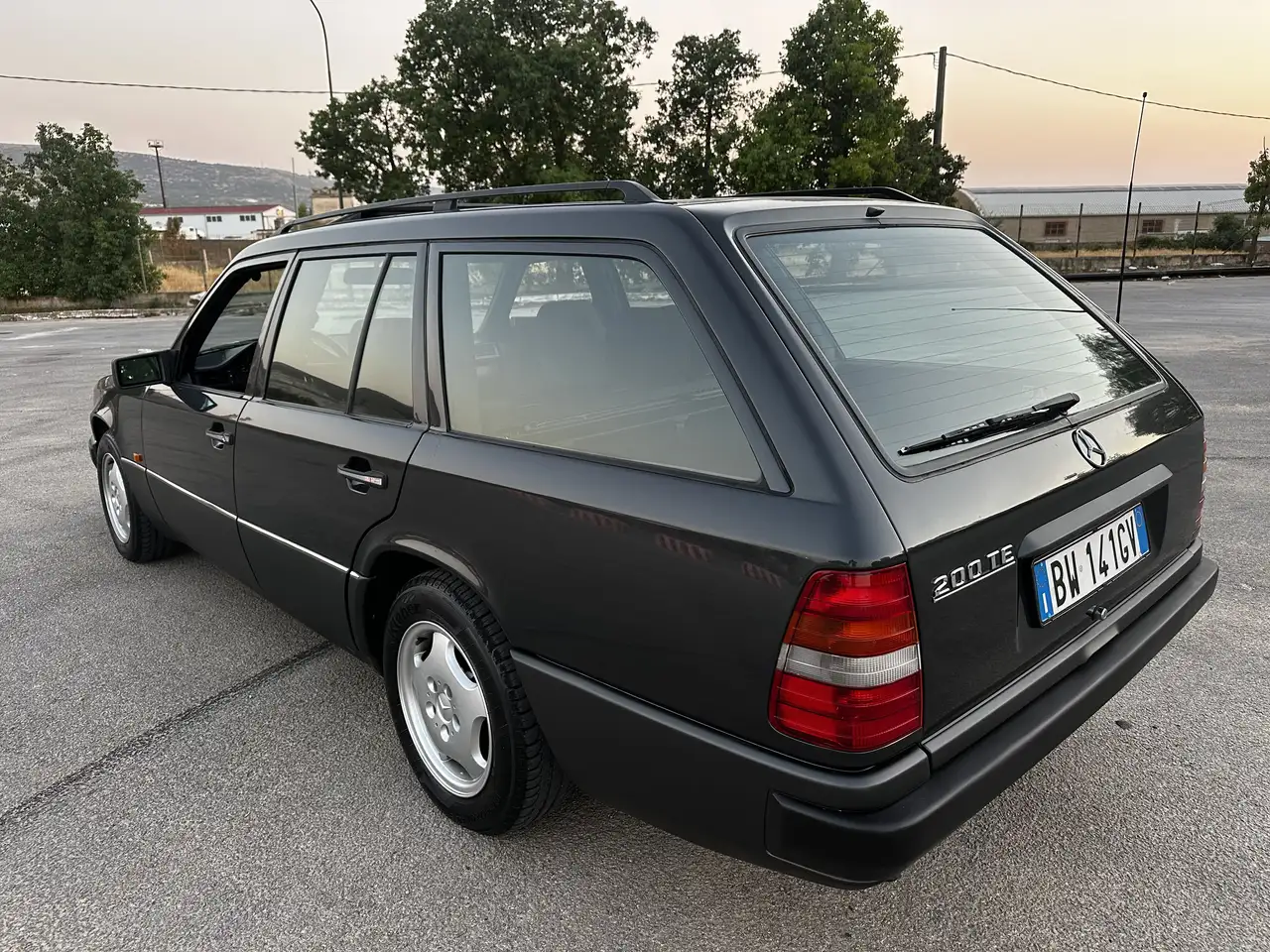 Mercedes-Benz E 200 200TE, foto 3