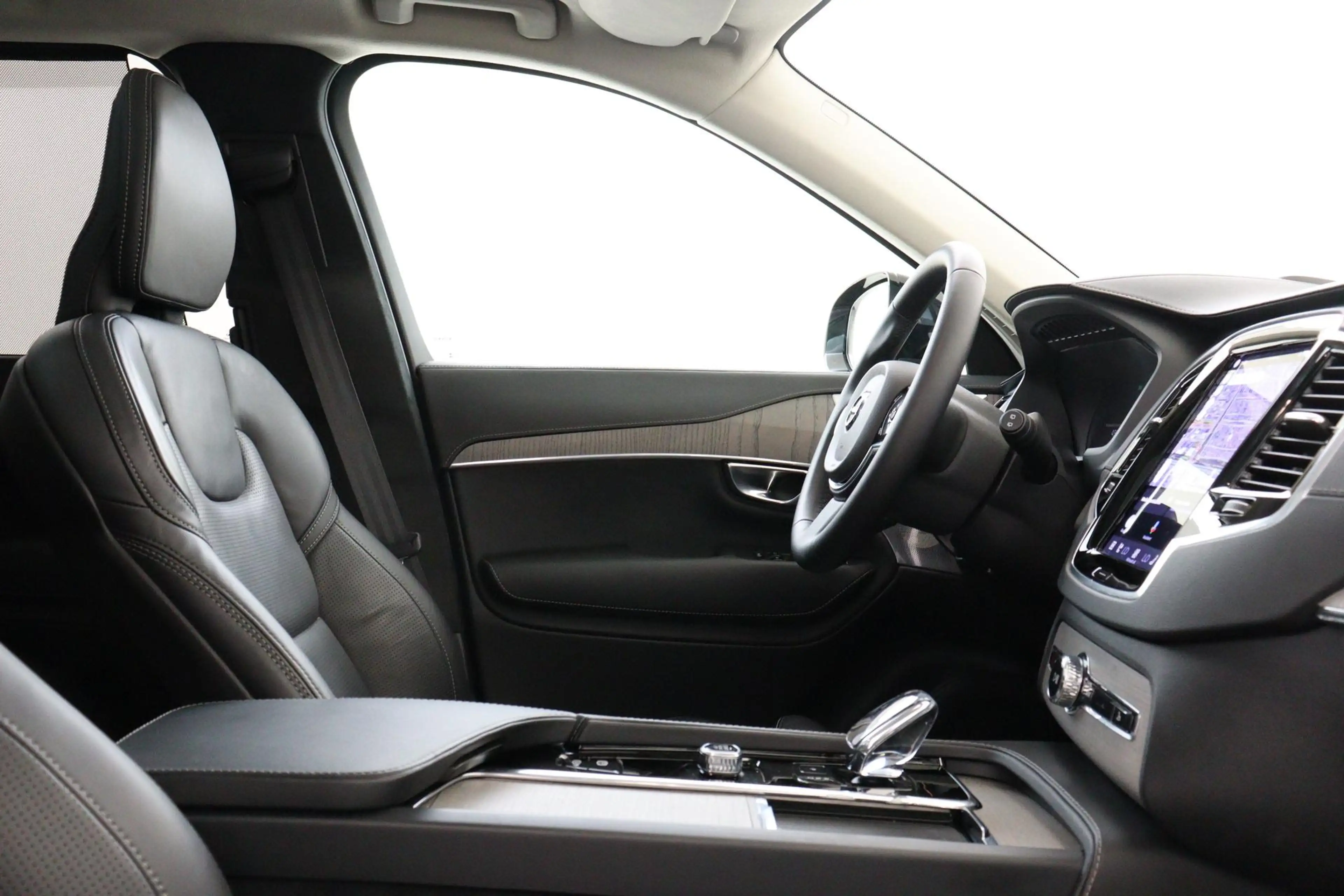 Volvo XC90 T8 PLUG-IN HYBRID AWD ULTRA DARK *FULL OPTIONS!* - — photo 8