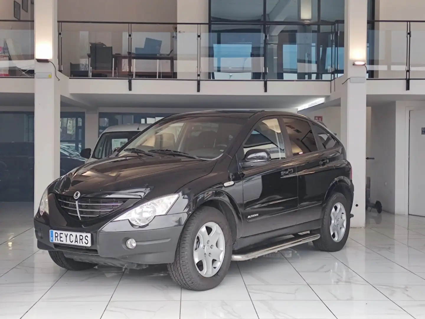 SsangYong Actyon 200Xdi Limited Czarny - 1