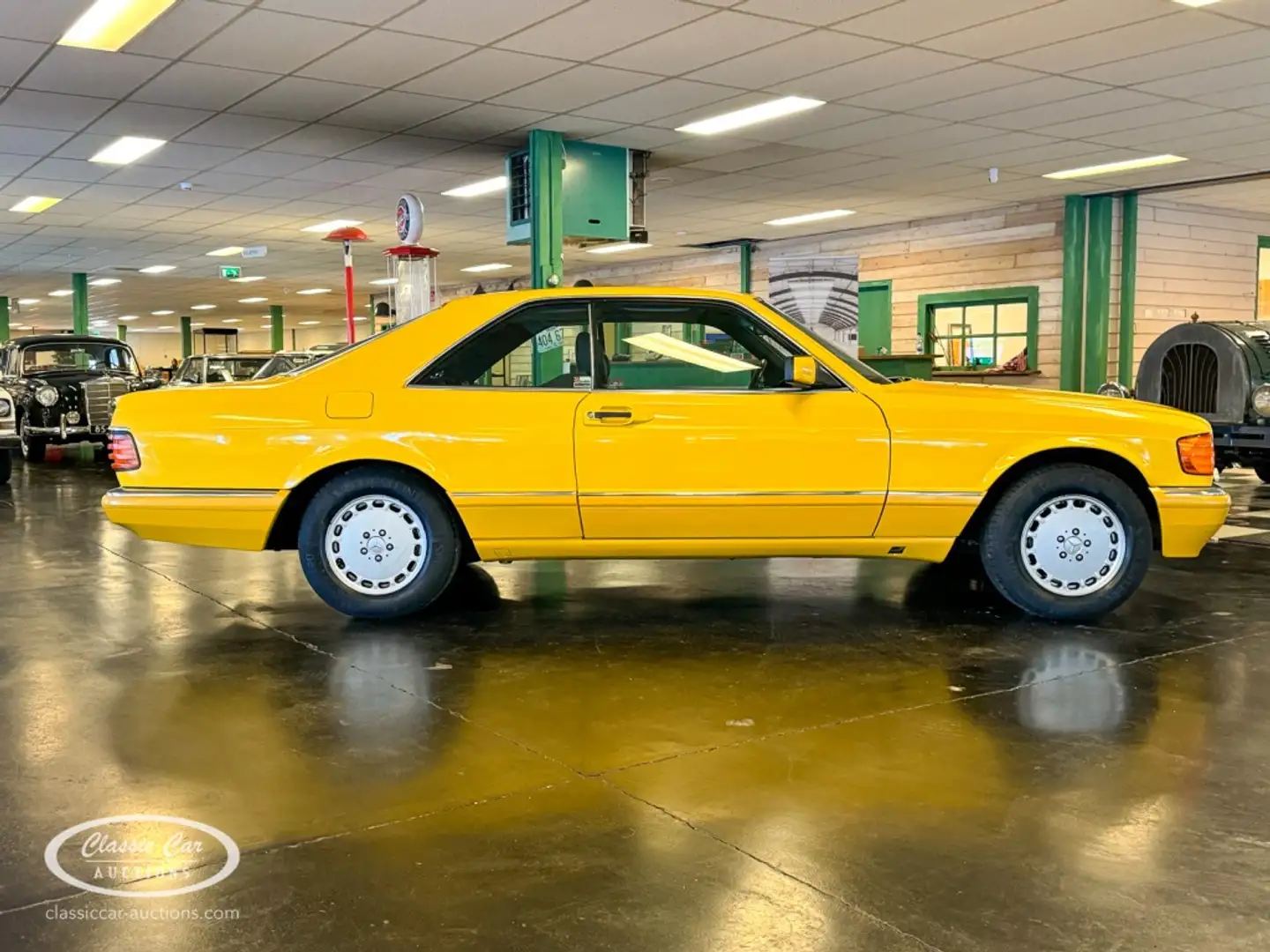 Mercedes-Benz 560 - ONLINE AUCTION Galben - 2
