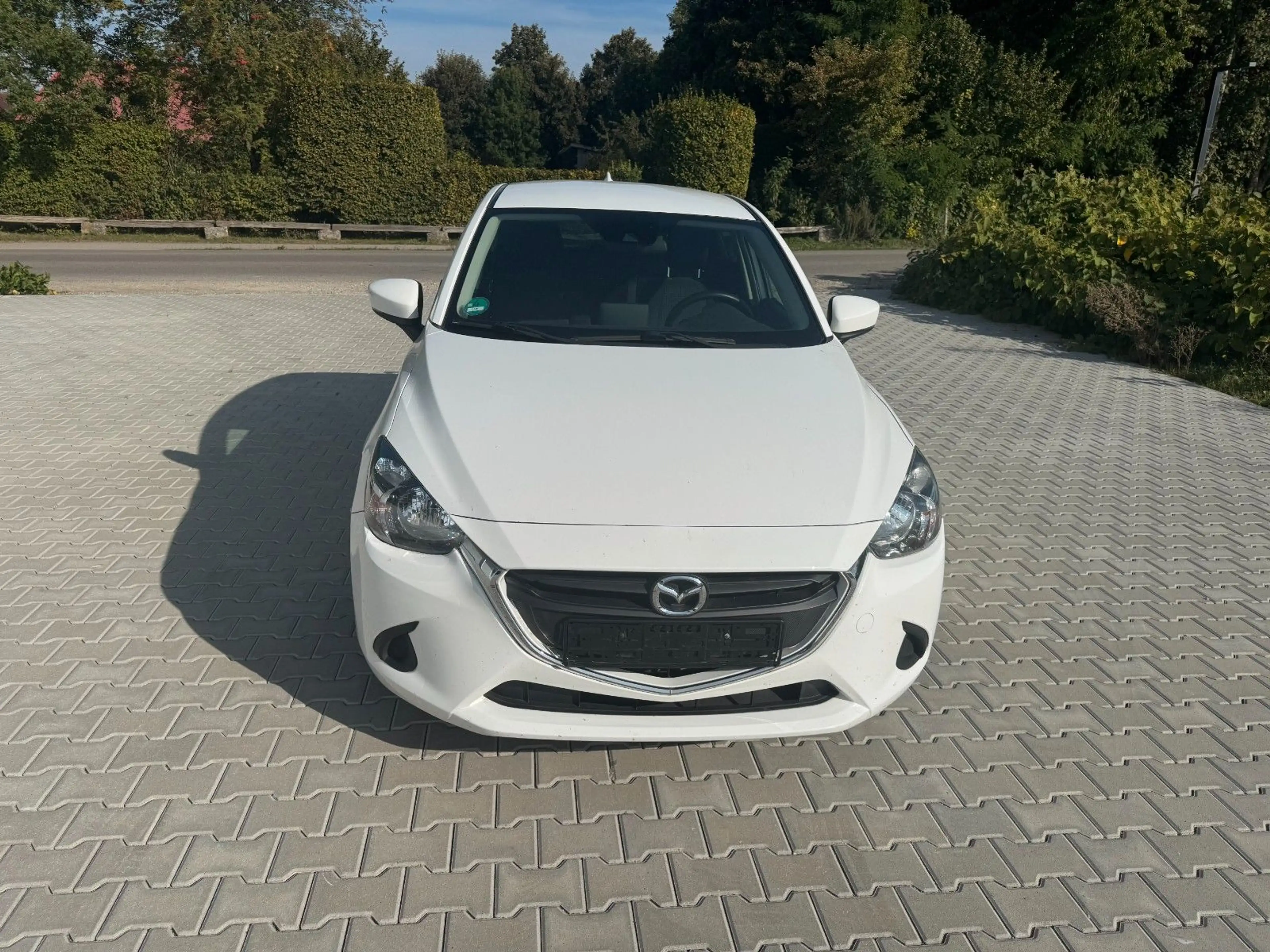 Mazda 2 Lim. Kizoku — photo 3