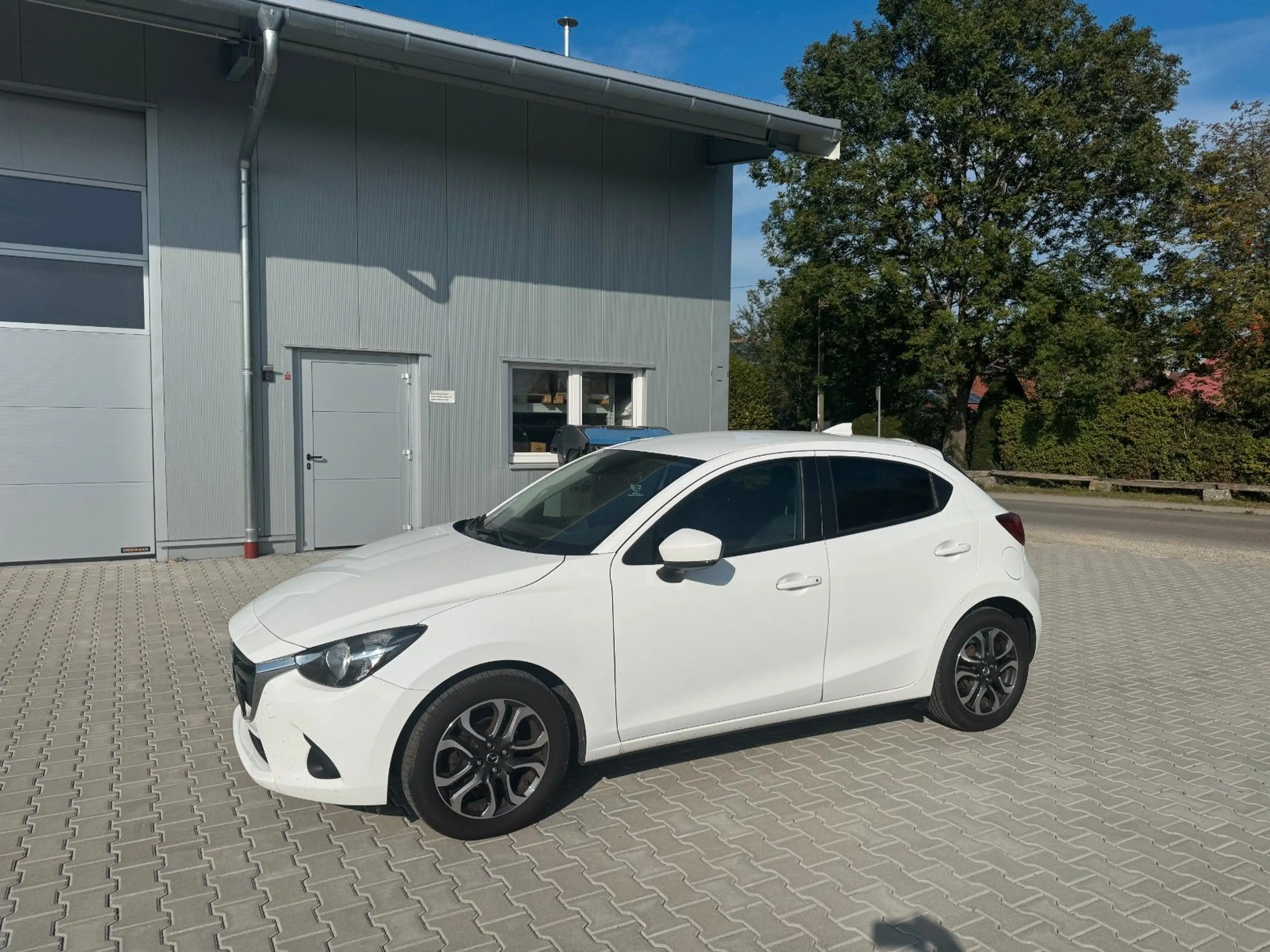 Mazda 2 Lim. Kizoku — photo 2