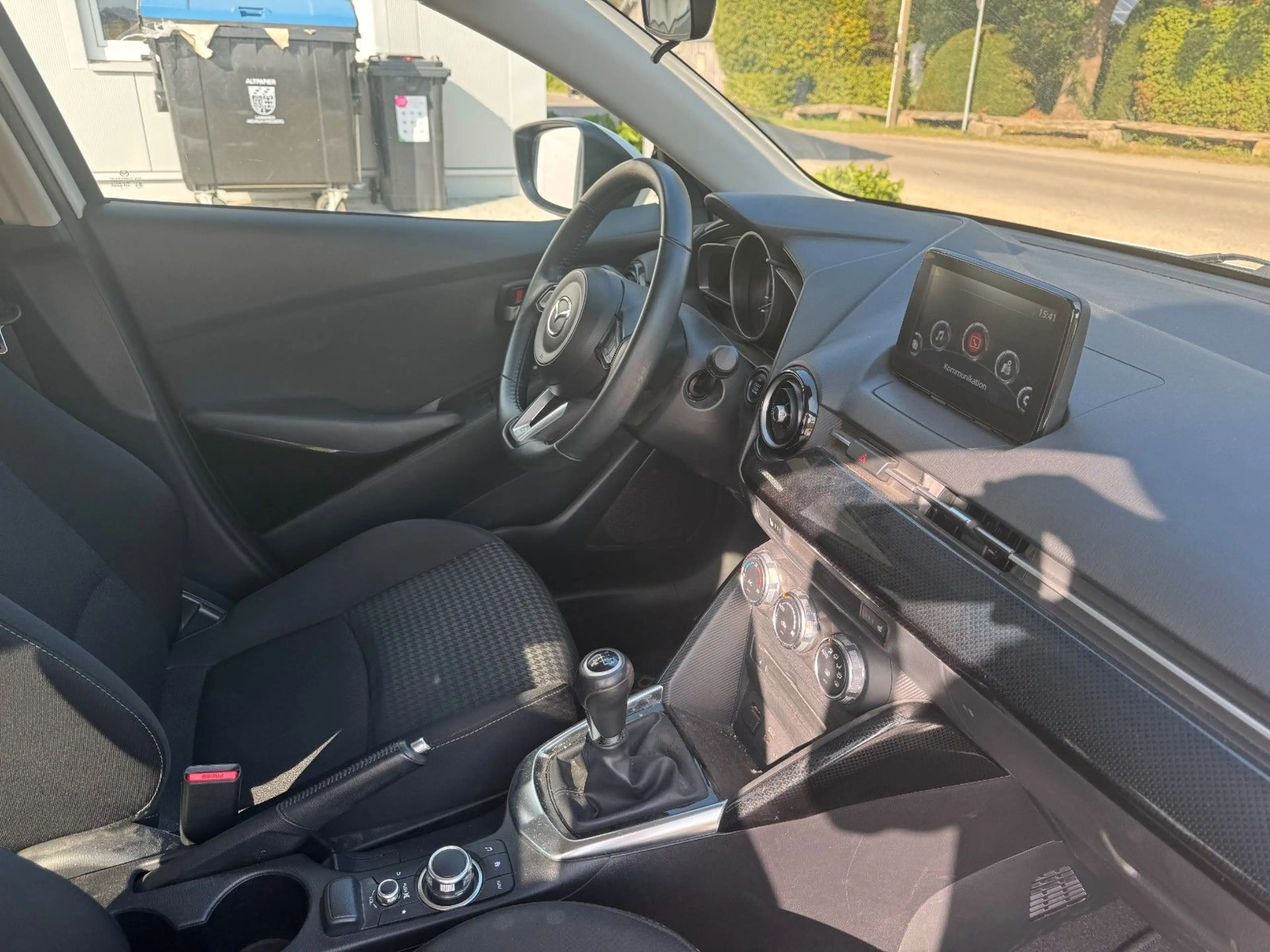 Mazda 2 Lim. Kizoku — photo 9