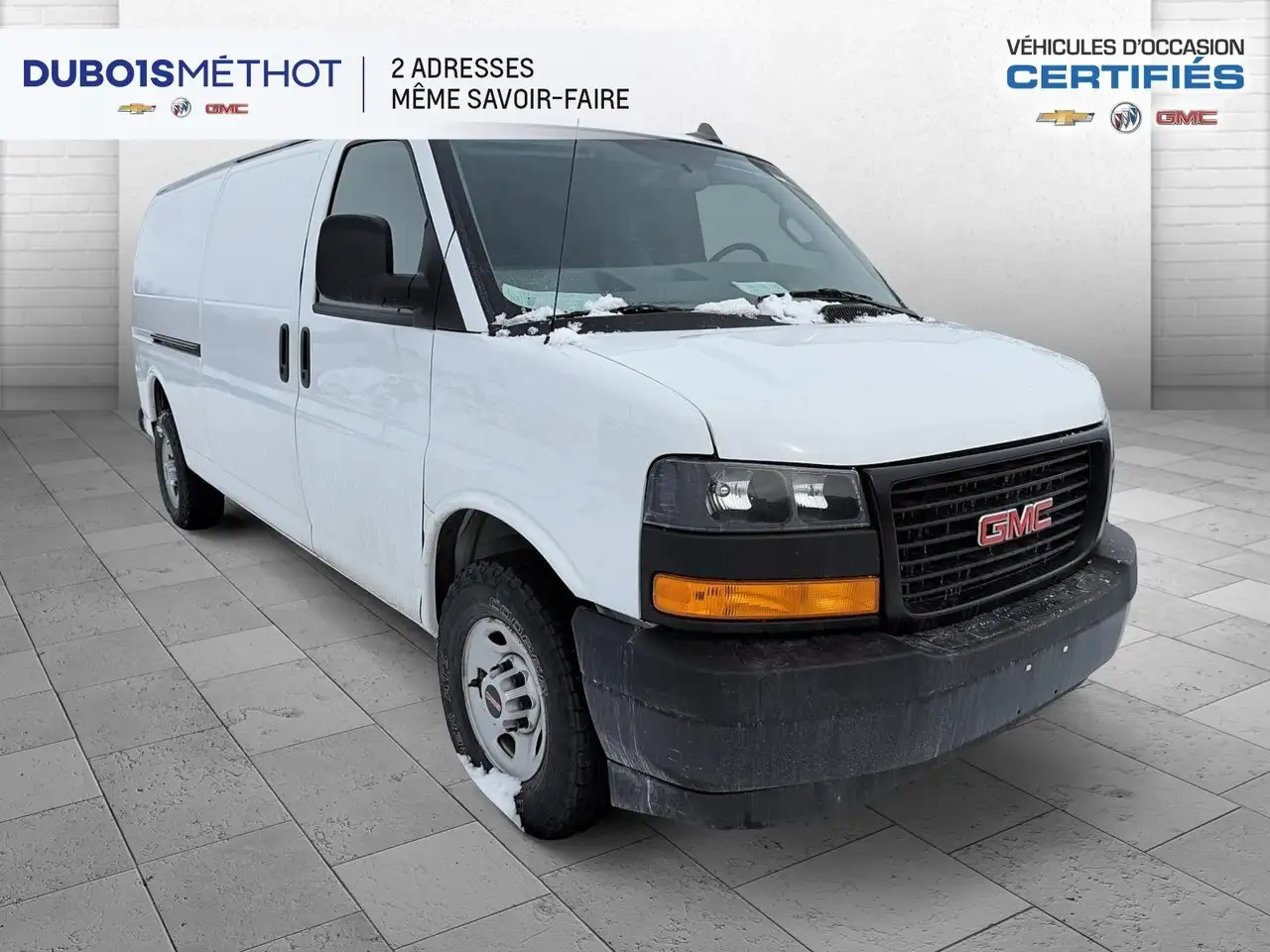 GMC Savana снимка GMC Savana