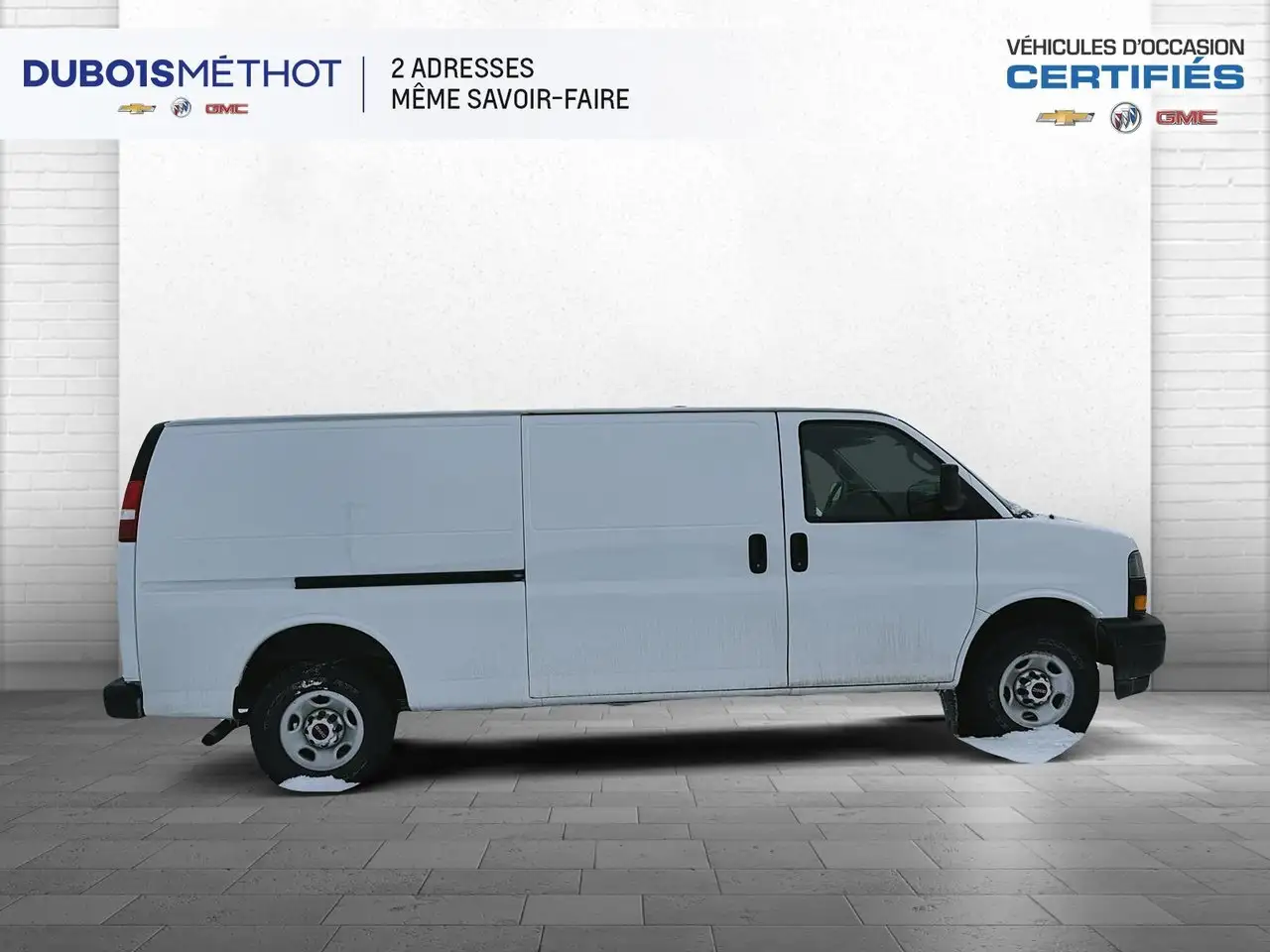 GMC Savana снимка GMC Savana