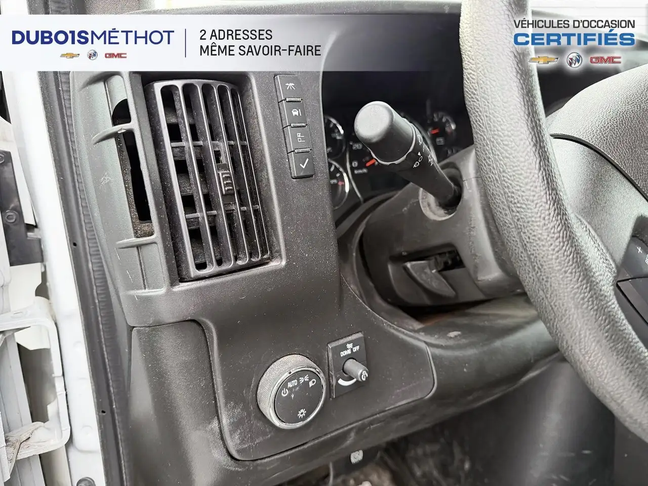 GMC Savana снимка GMC Savana