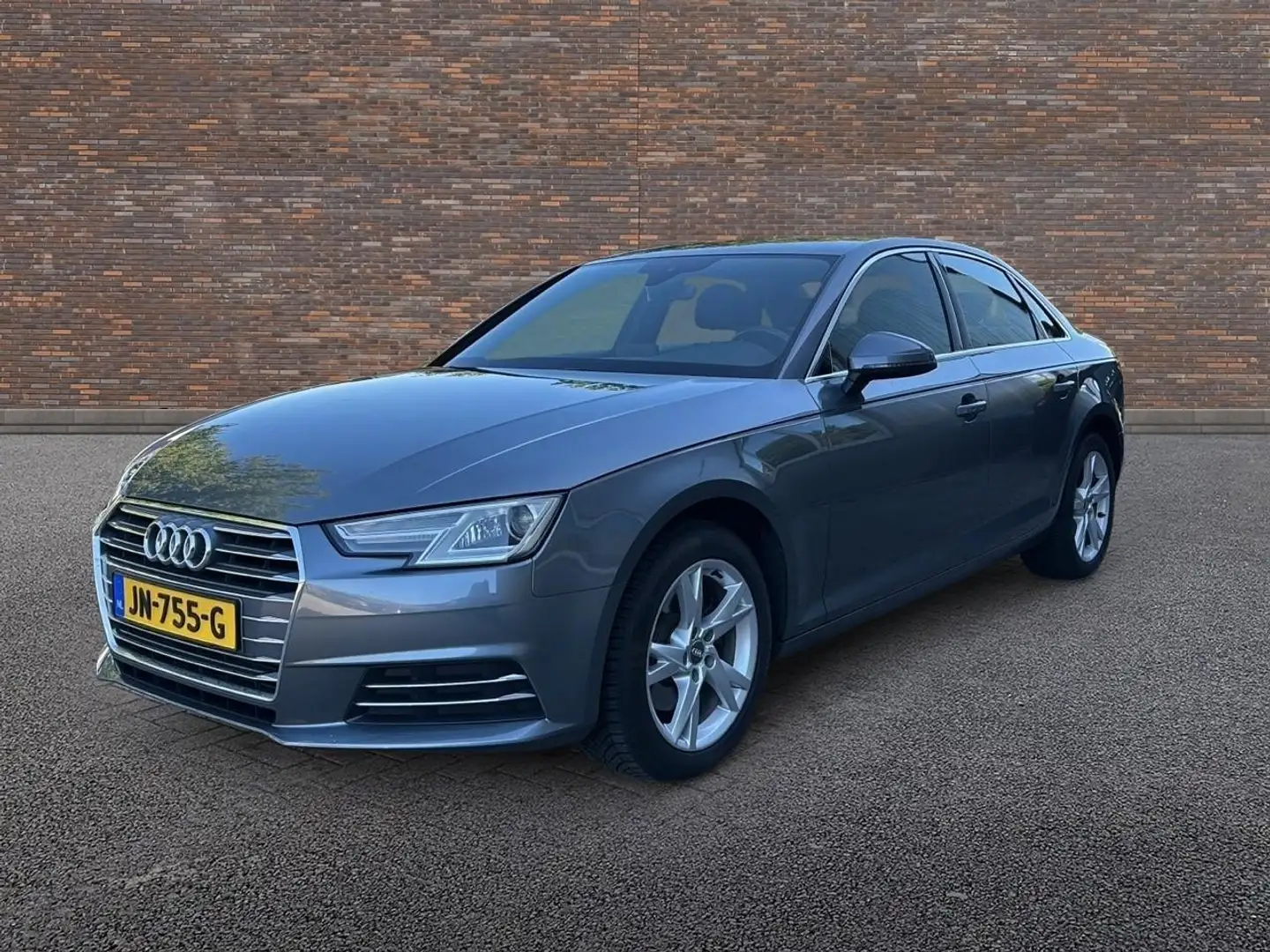 Audi A4 Limousine 2.0 TFSI ultra Sport Pro Line Spring Adv Grigio - 2