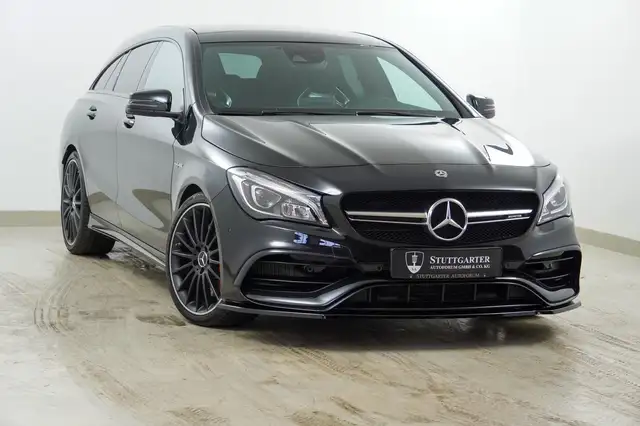Mercedes-Benz CLA 45 AMG 4M Pano Leder Perf-Abgas Perf-Sitze