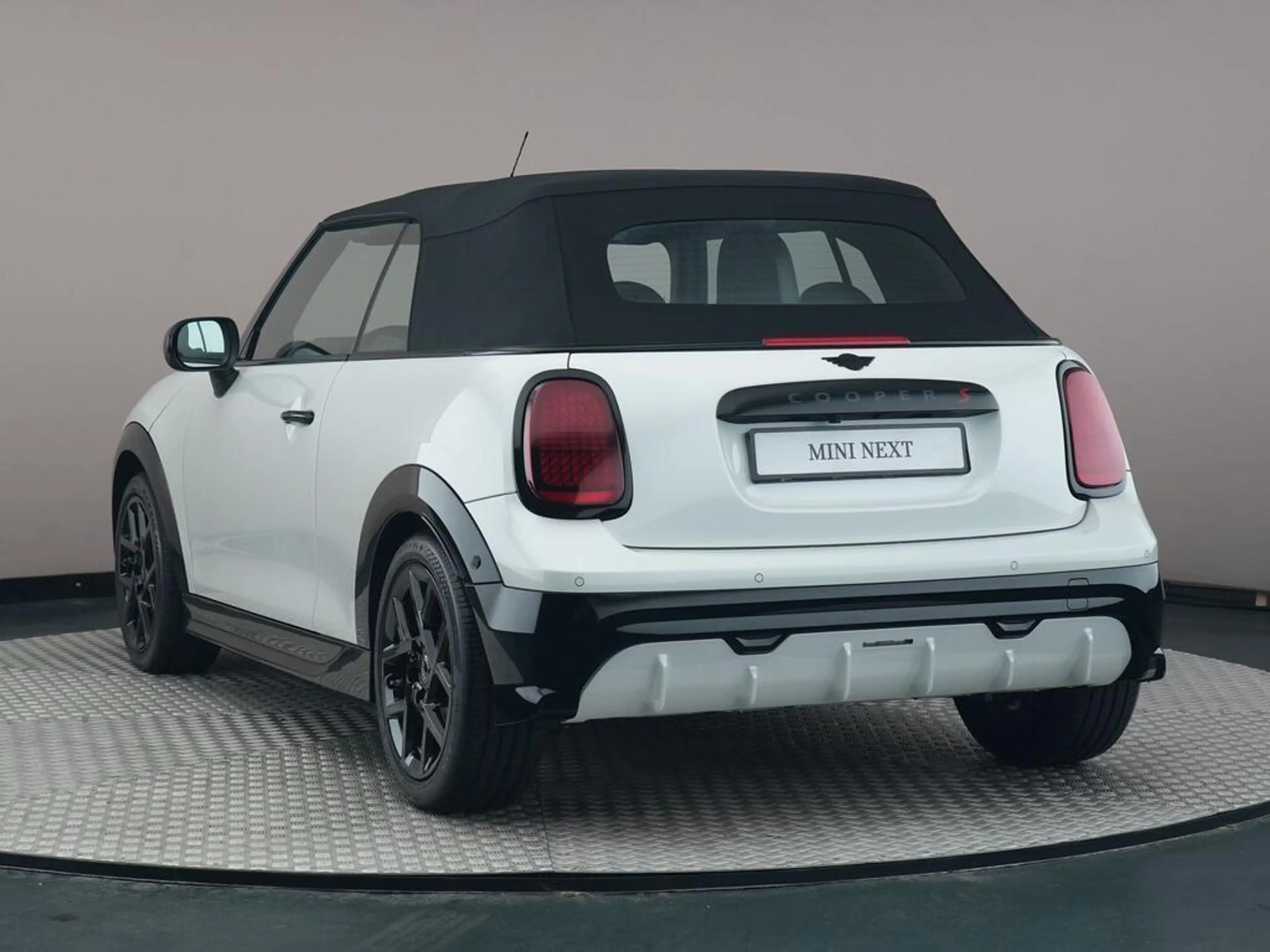 MINI Cooper S Cabrio 2.0 John Cooper Works M — photo 10