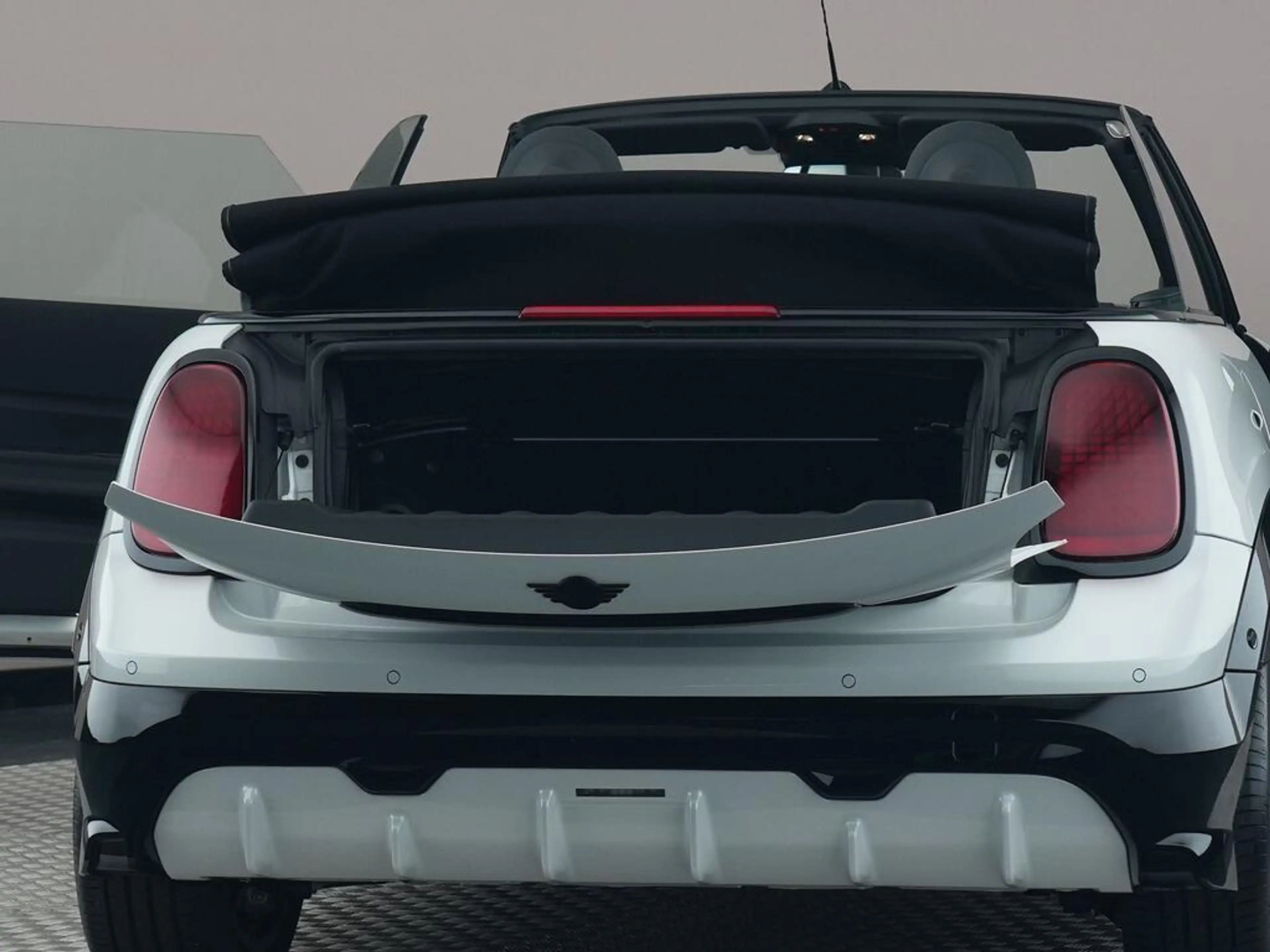 MINI Cooper S Cabrio 2.0 John Cooper Works M — photo 12