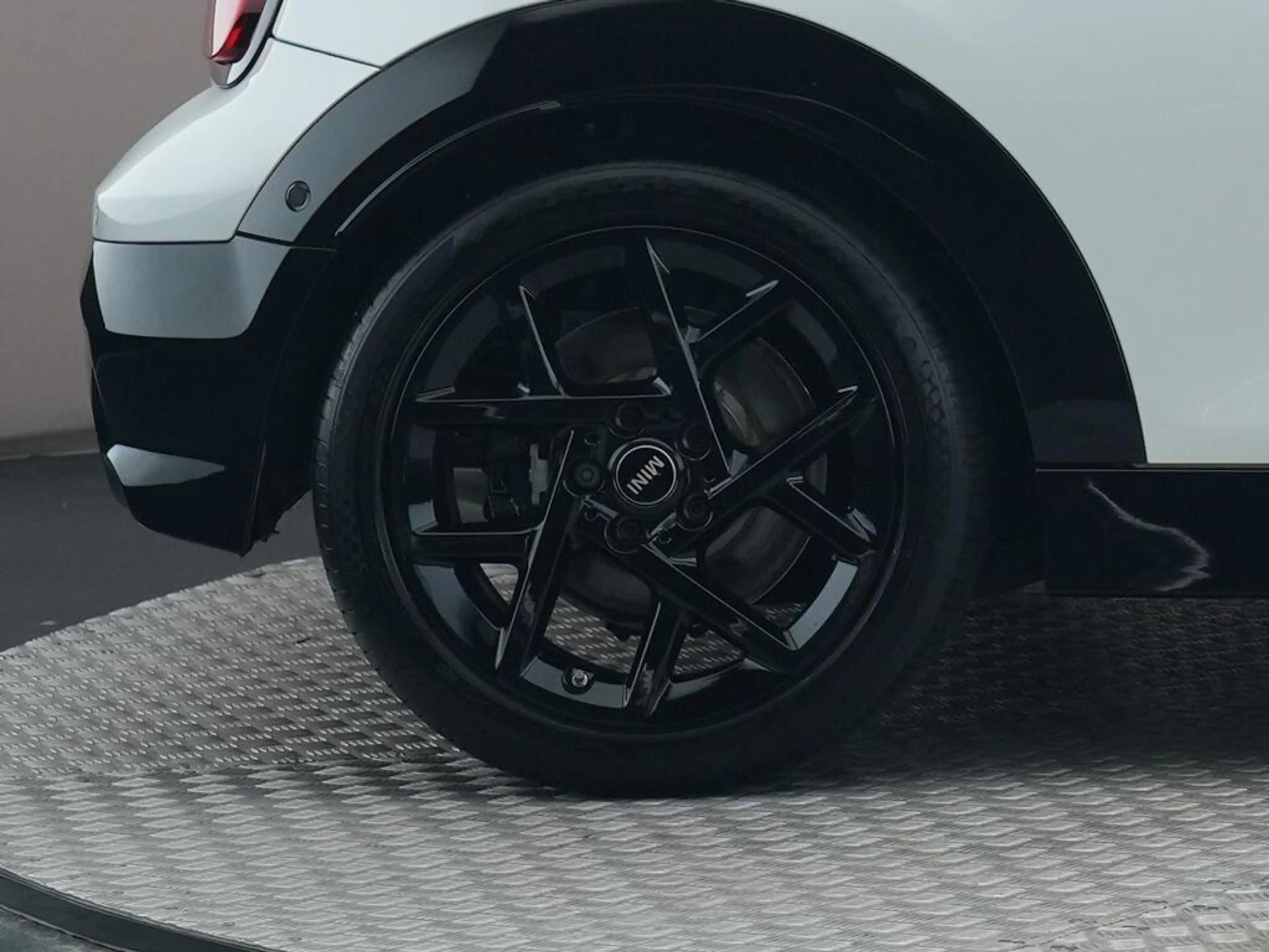MINI Cooper S Cabrio 2.0 John Cooper Works M — photo 15